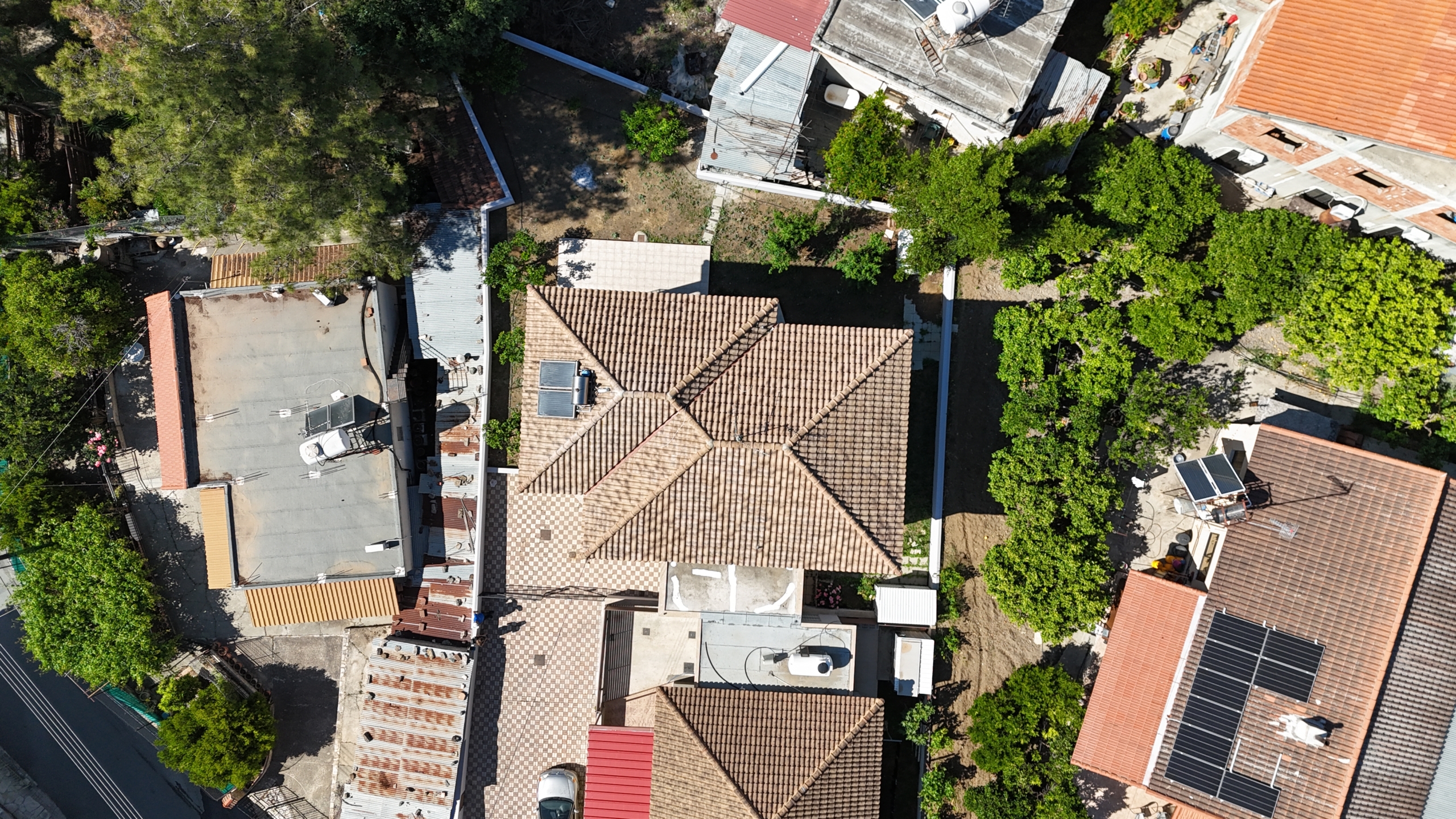 Bright 4-Bedroom Detached House with Mature Fruit Garden for Sale, Apsiou, Limassol
