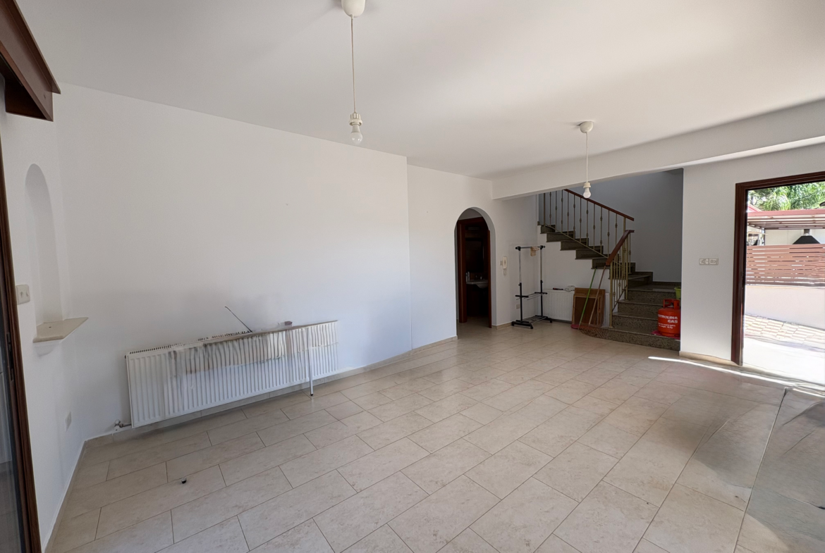 Bright 4-Bedroom Detached House with Mature Fruit Garden for Sale, Apsiou, Limassol