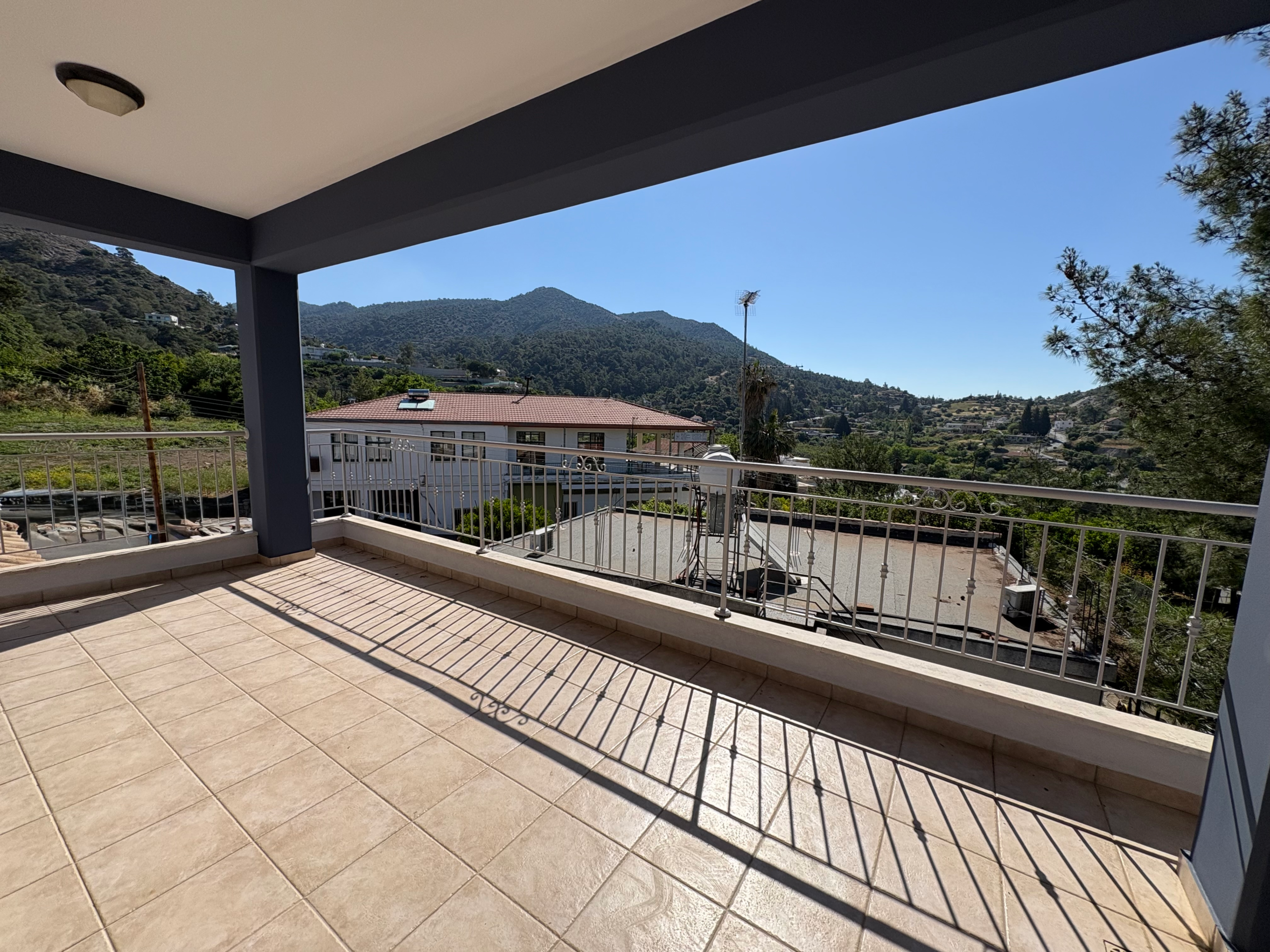 Bright 4-Bedroom Detached House with Mature Fruit Garden for Sale, Apsiou, Limassol