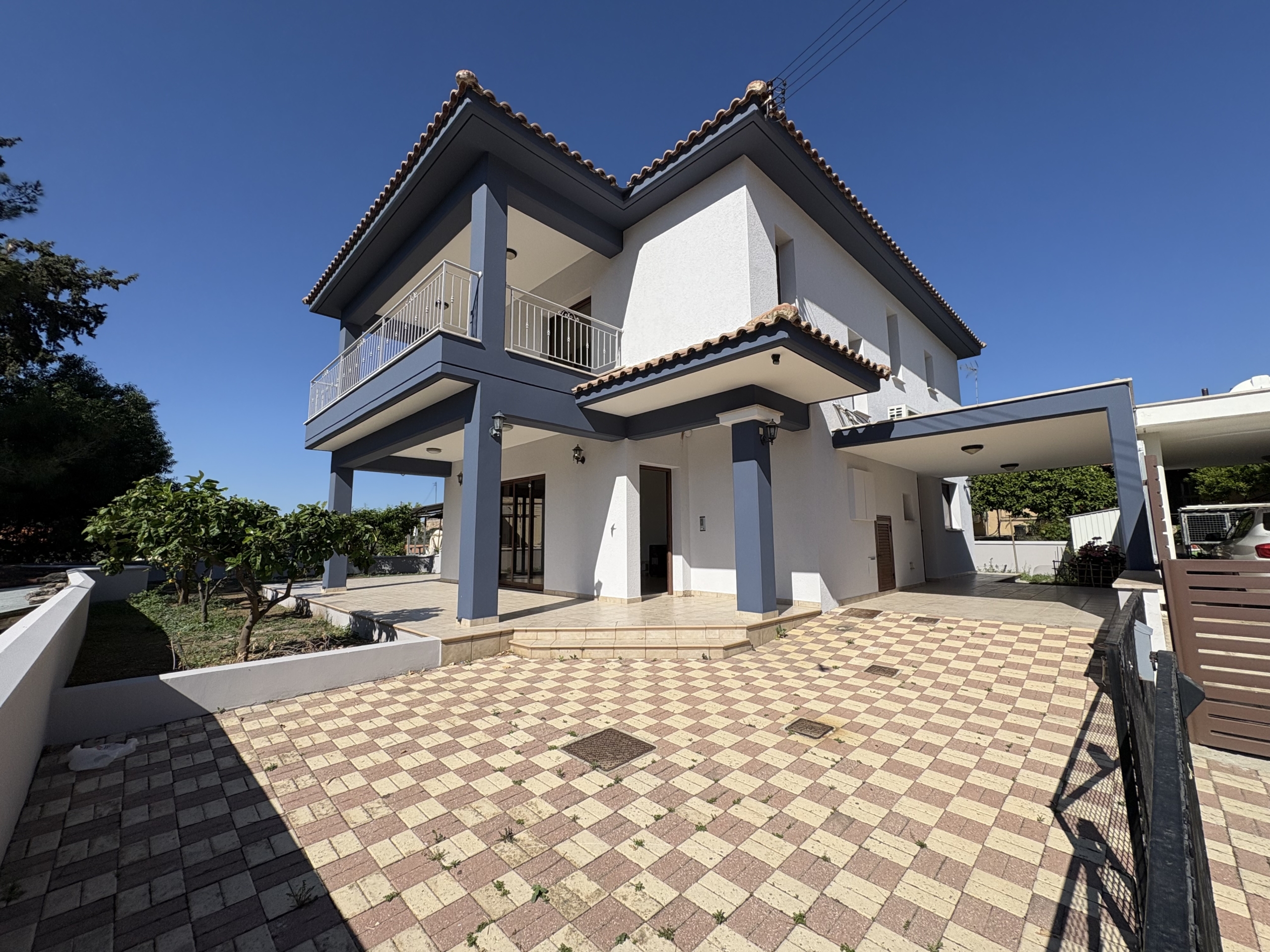 Bright 4-Bedroom Detached House with Mature Fruit Garden for Sale, Apsiou, Limassol