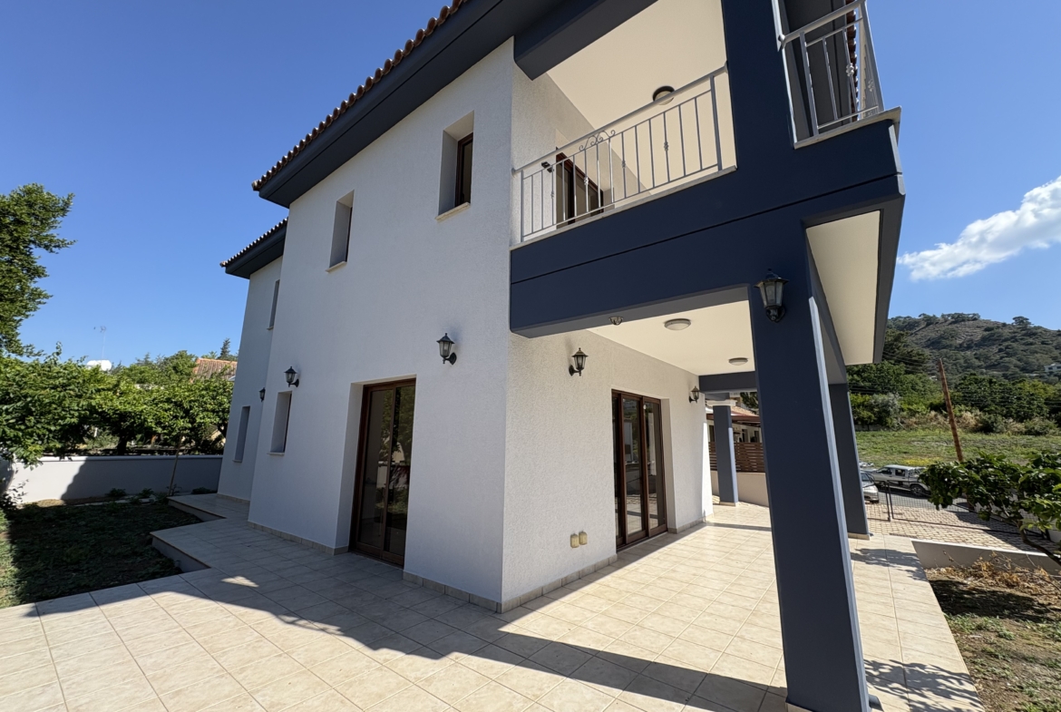 Bright 4-Bedroom Detached House with Mature Fruit Garden for Sale, Apsiou, Limassol