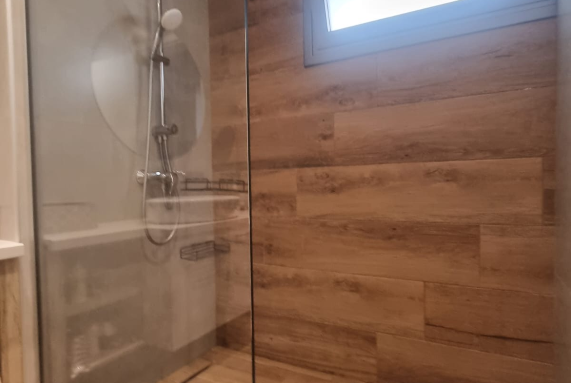 Beautiful 3-Bedroom Upper House with Roof Garden for Rent, Kato Polemidia, Limassol