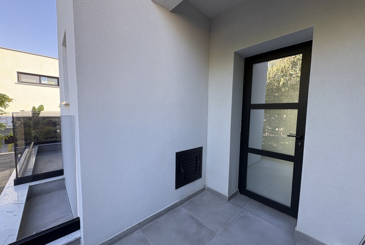 Key Read 2 – Bedroom Apartment with Expansive Outdoor Living Space for Sale, Ekali, Limassol
