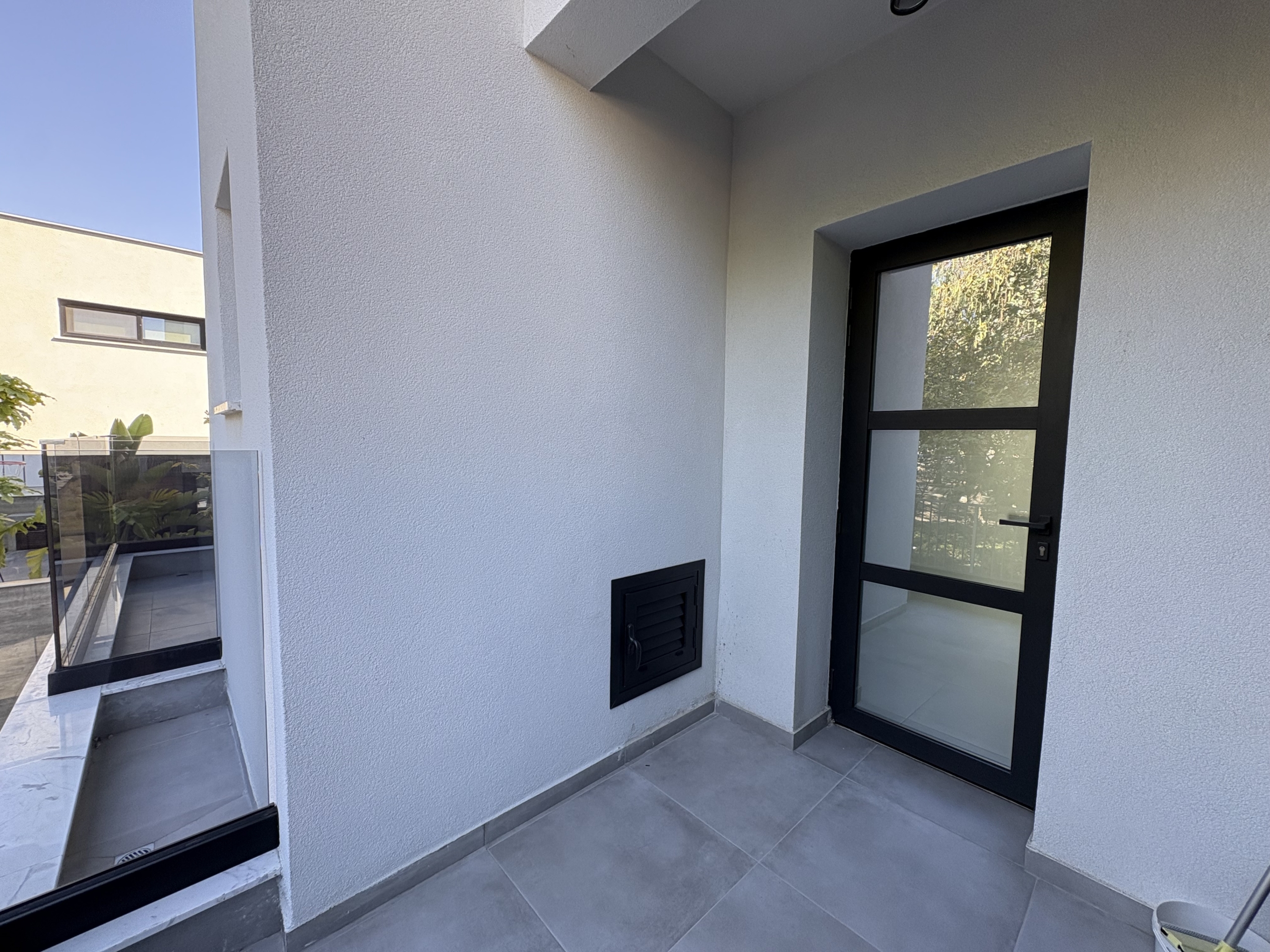 Key Read 2 – Bedroom Apartment with Expansive Outdoor Living Space for Sale, Ekali, Limassol
