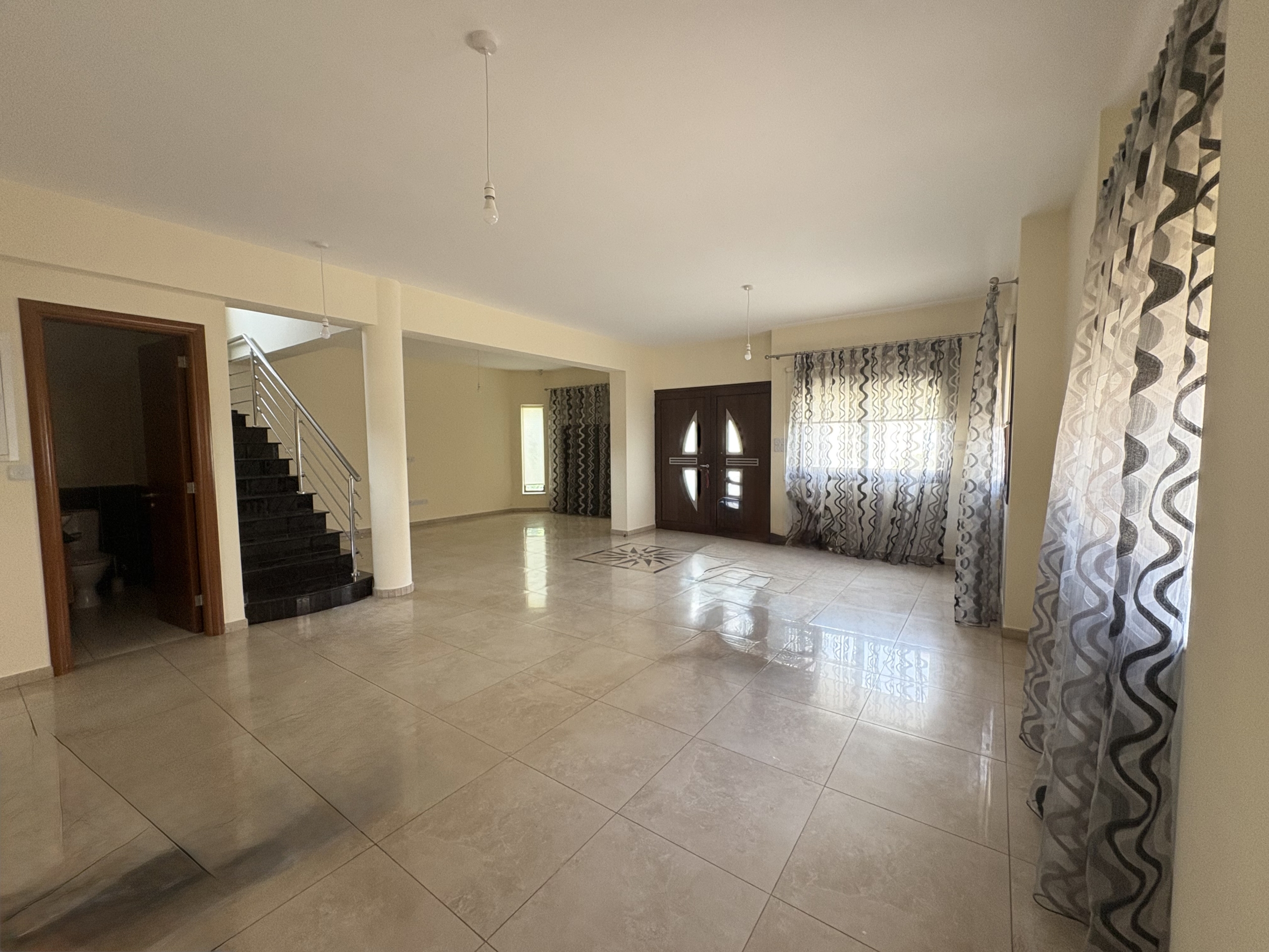 IMG_8927 Spacious 4 – Bedroom House For Rent, Zakaki, Limassol