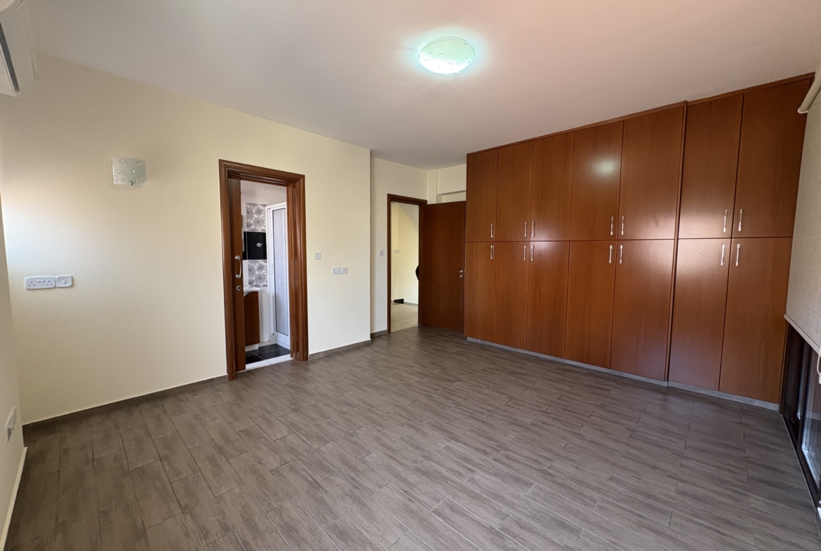 Spacious 4 – Bedroom House For Rent, Zakaki, Limassol