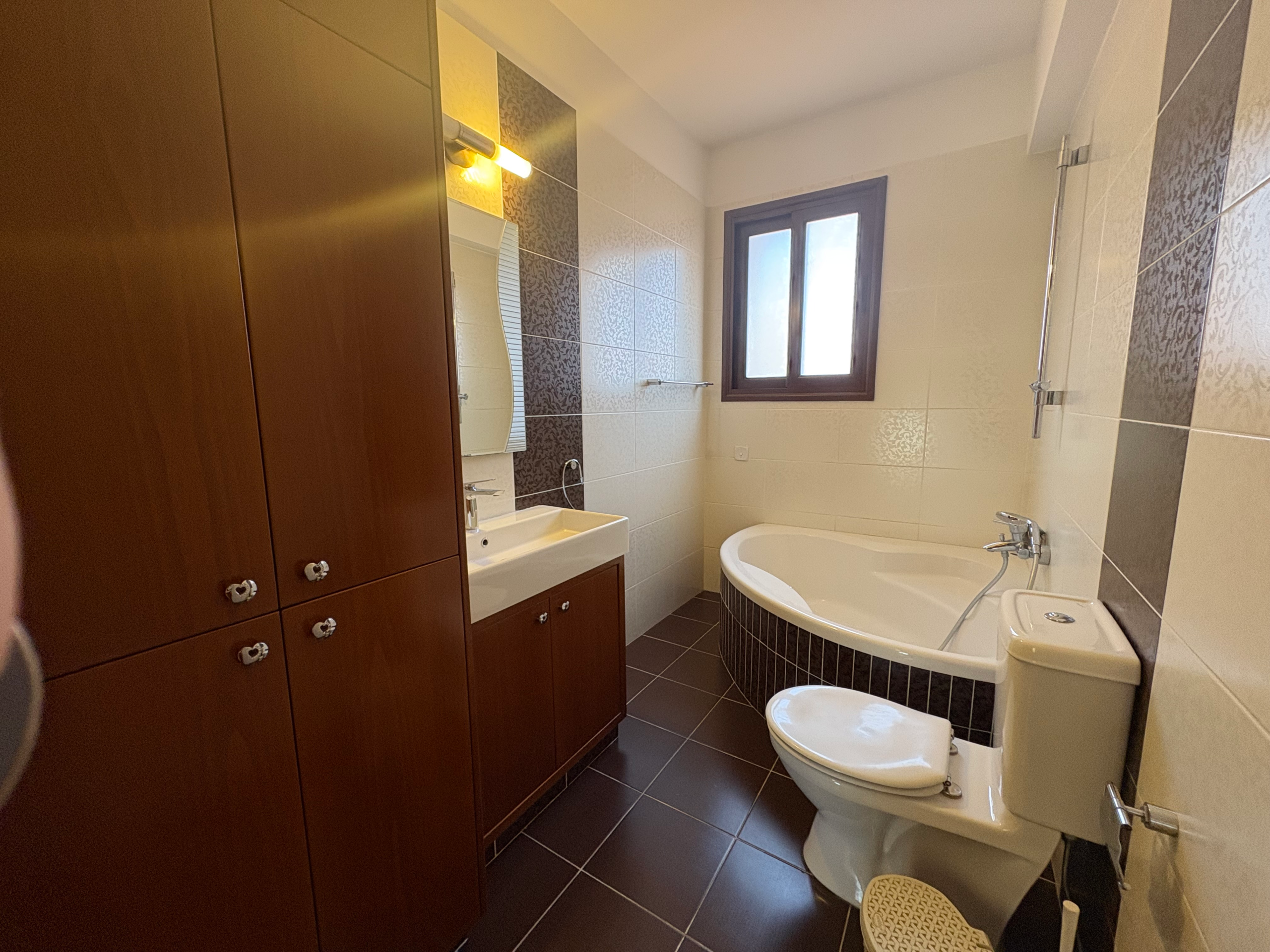 IMG_8943 Spacious 4 – Bedroom House For Rent, Zakaki, Limassol