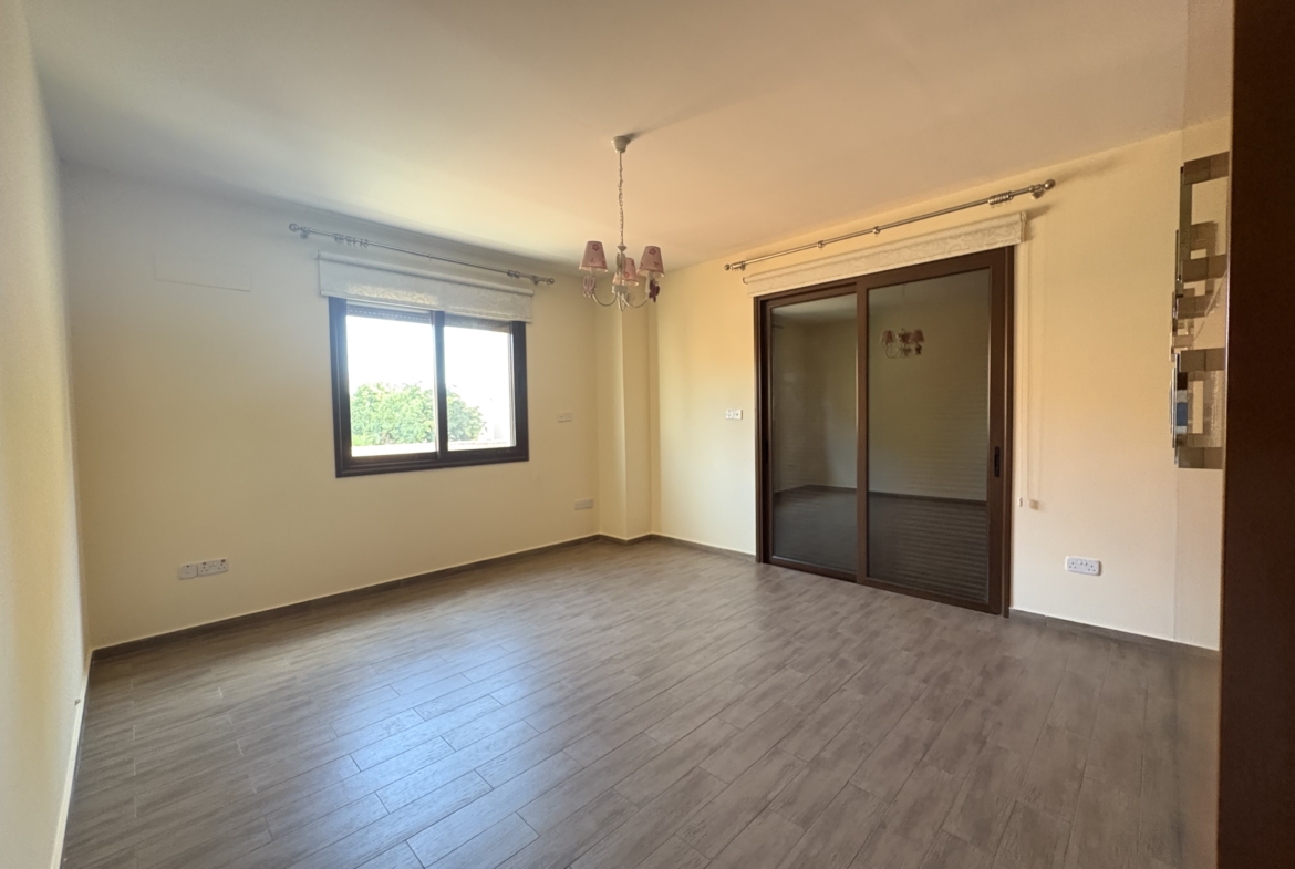 Spacious 4 – Bedroom House For Rent, Zakaki, Limassol