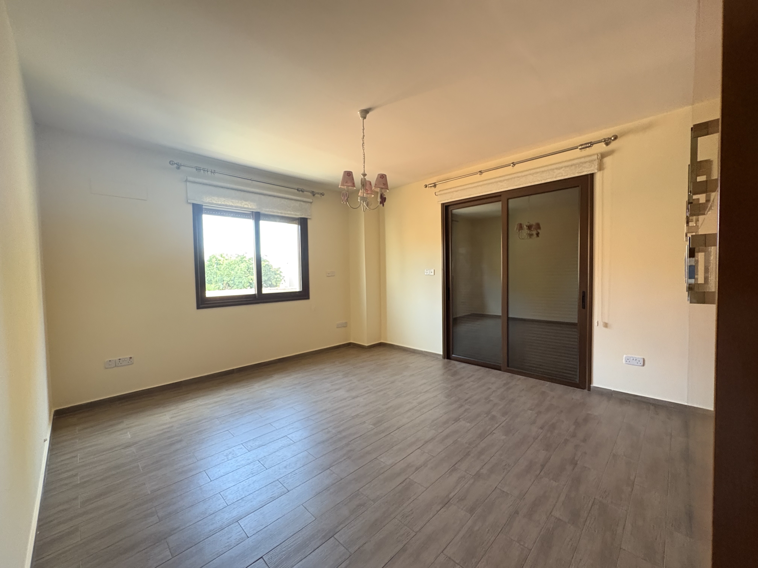 IMG_8944 Spacious 4 – Bedroom House For Rent, Zakaki, Limassol