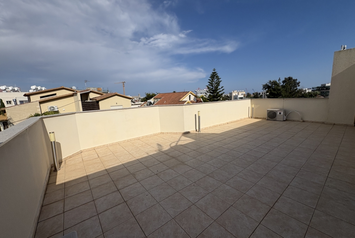 Spacious 4 – Bedroom House For Rent, Zakaki, Limassol