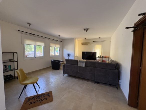 Spacious 3-Bedroom Detached House for Rent, Walking Distance to the Beach, Potamos Germasogeia, Limassol