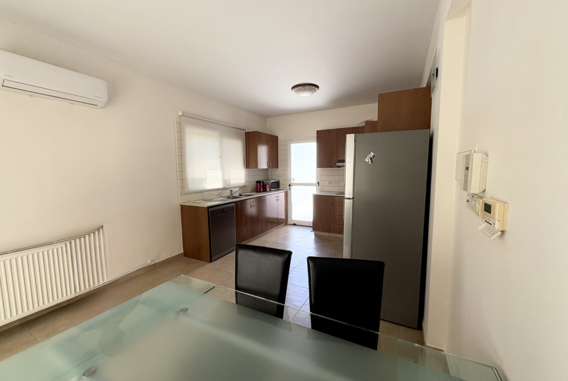 Spacious 3-Bedroom Detached House for Rent, Walking Distance to the Beach, Potamos Germasogeia, Limassol