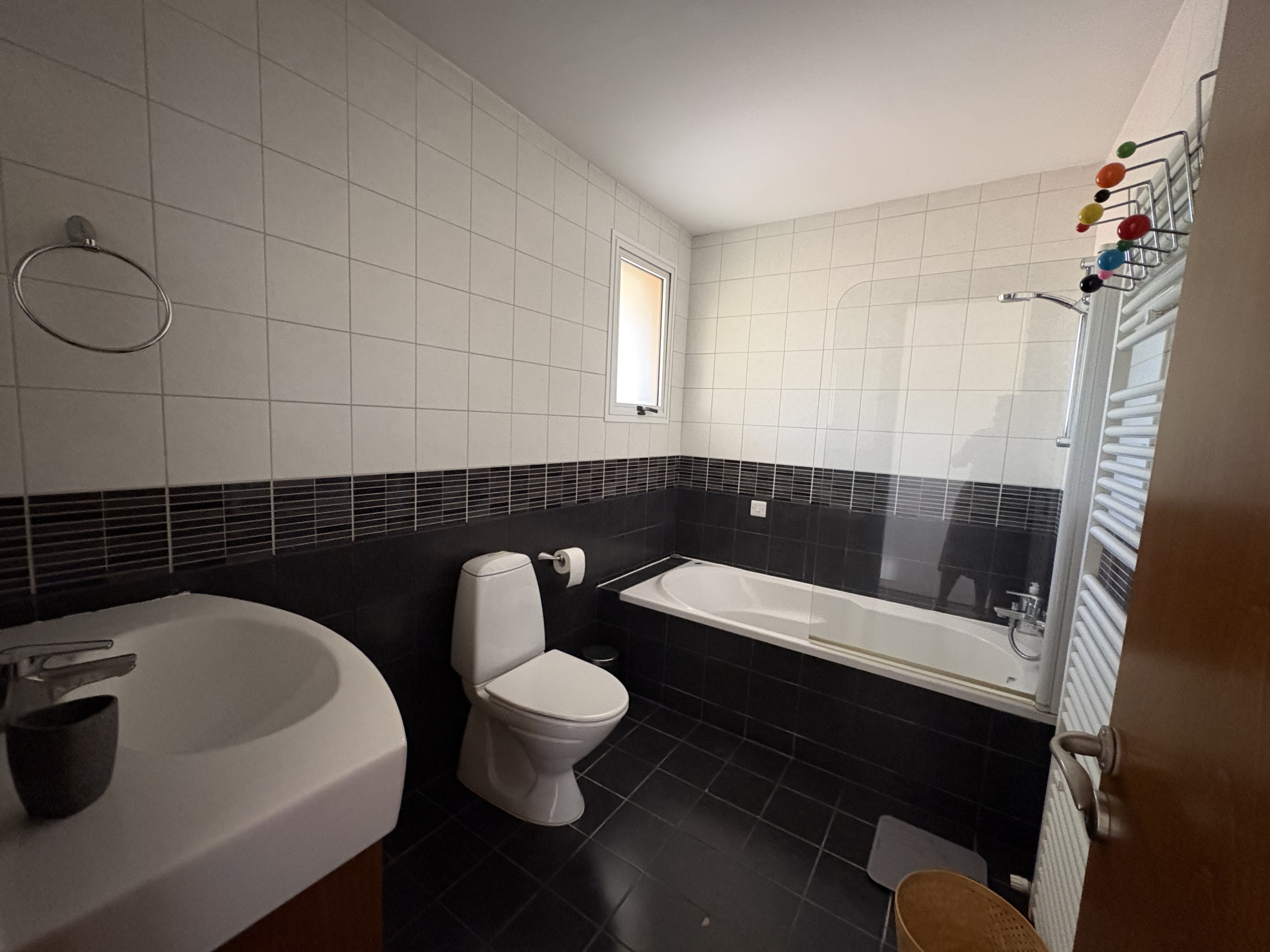 IMG_9605 Spacious 3-Bedroom Detached House for Rent, Walking Distance to the Beach, Potamos Germasogeia, Limassol