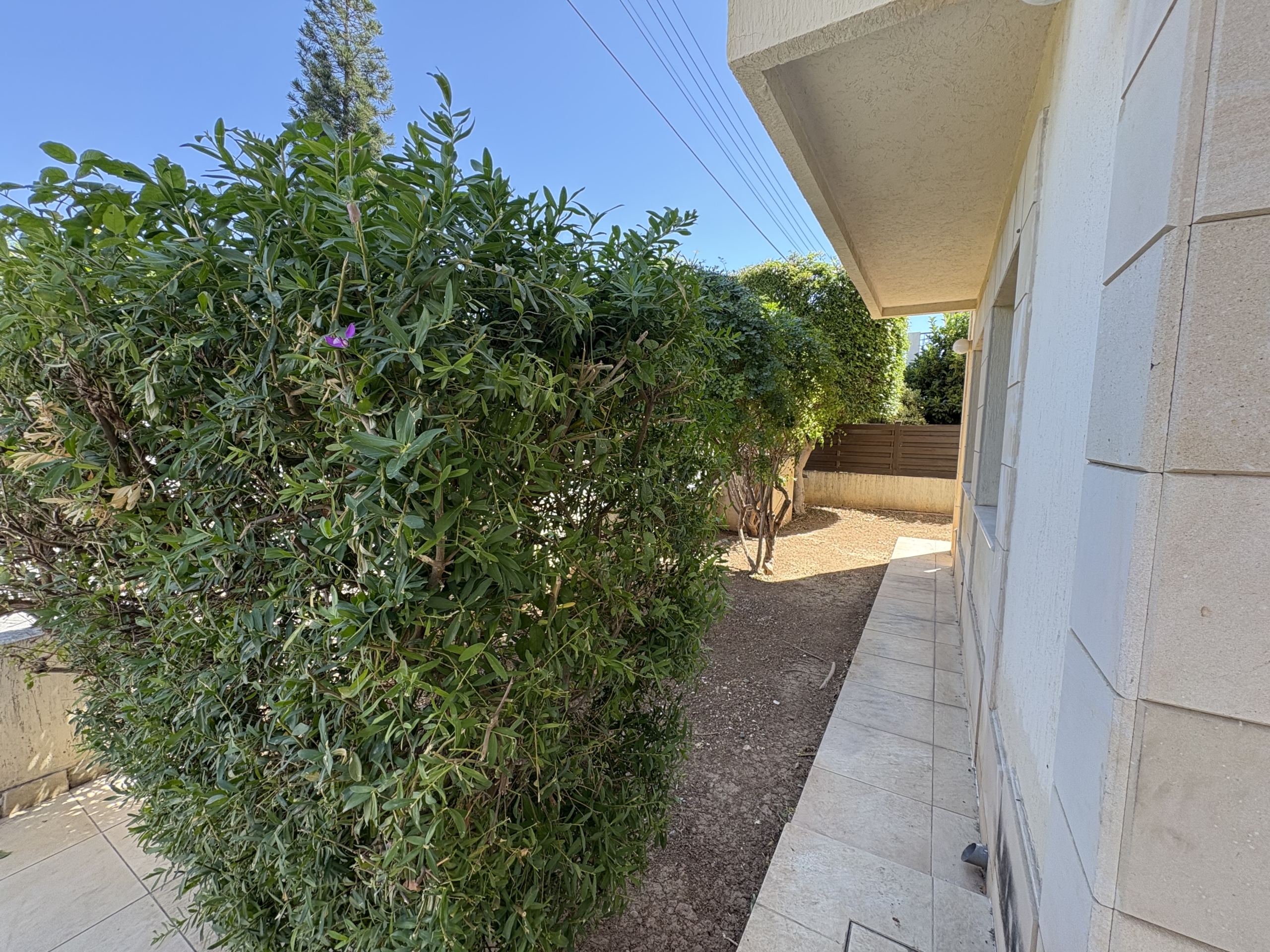 IMG_9613 Spacious 3-Bedroom Detached House for Rent, Walking Distance to the Beach, Potamos Germasogeia, Limassol