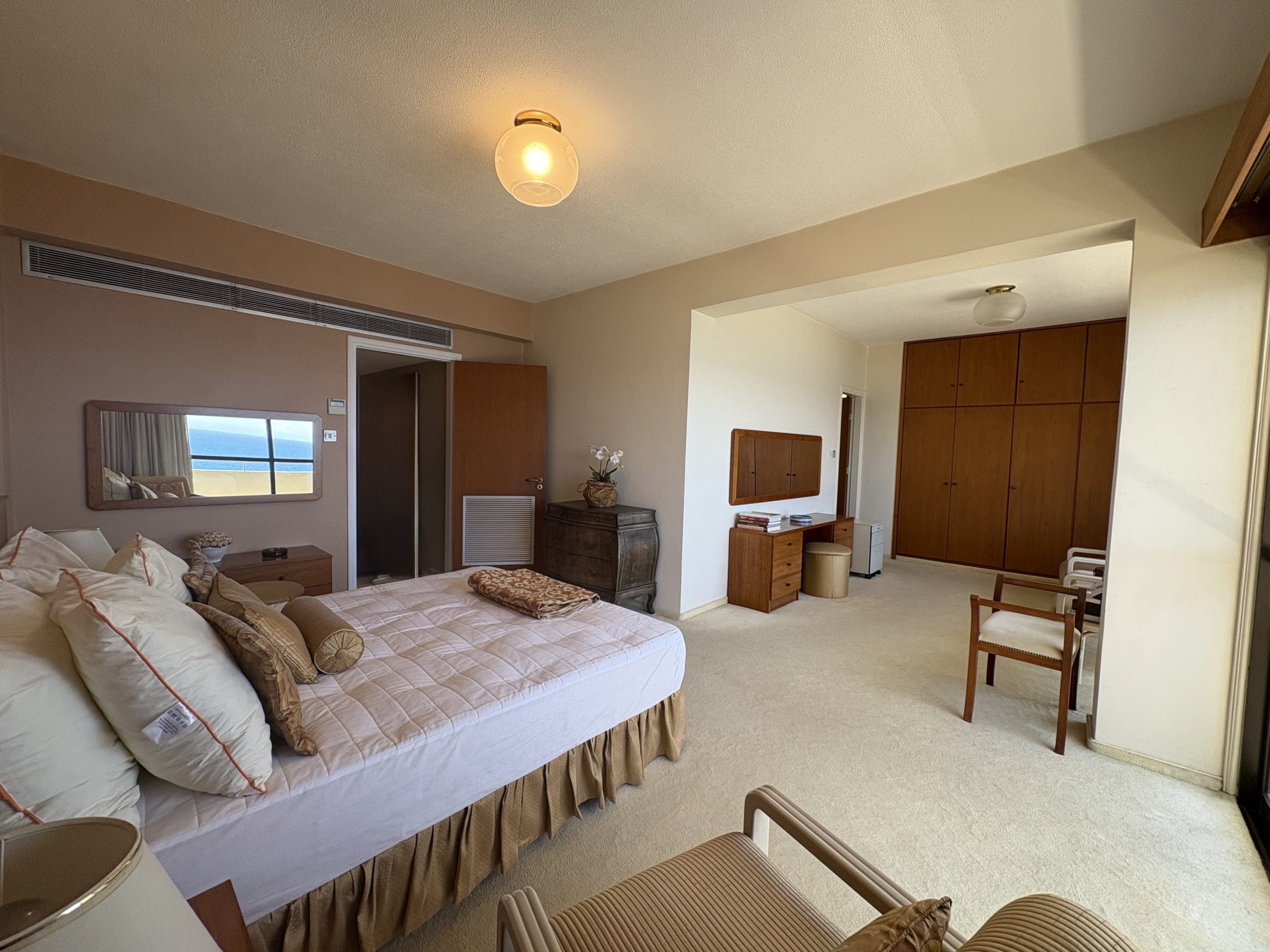 Large 4 – bedroom Penthouse Apartment for Sale, Uninterrupted Sea Views, Enaerios, Limassol