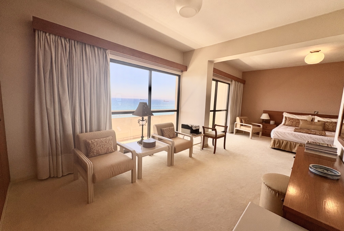 Large 4 – bedroom Penthouse Apartment for Sale, Uninterrupted Sea Views, Enaerios, Limassol