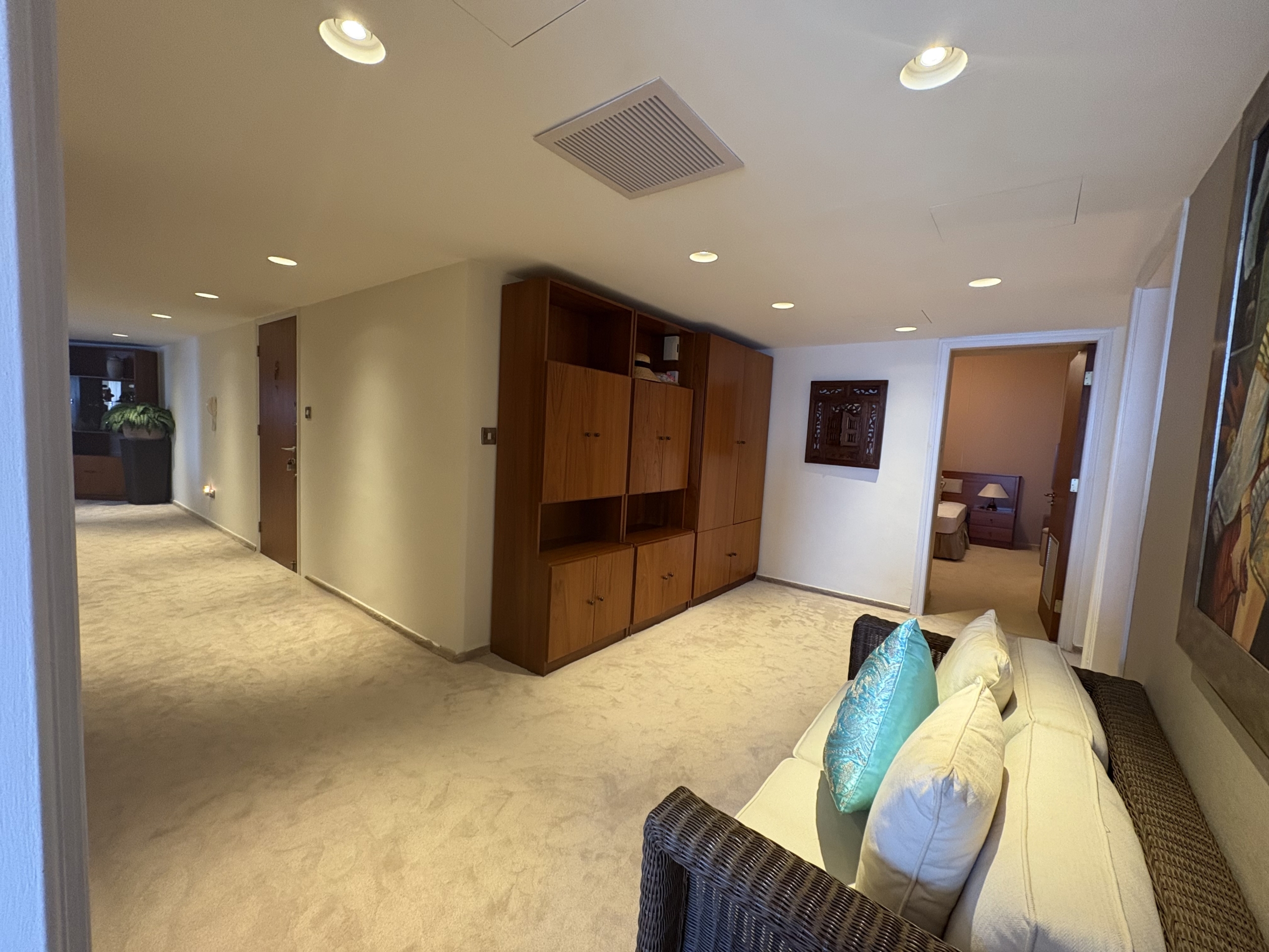 Large 4 – bedroom Penthouse Apartment for Sale, Uninterrupted Sea Views, Enaerios, Limassol