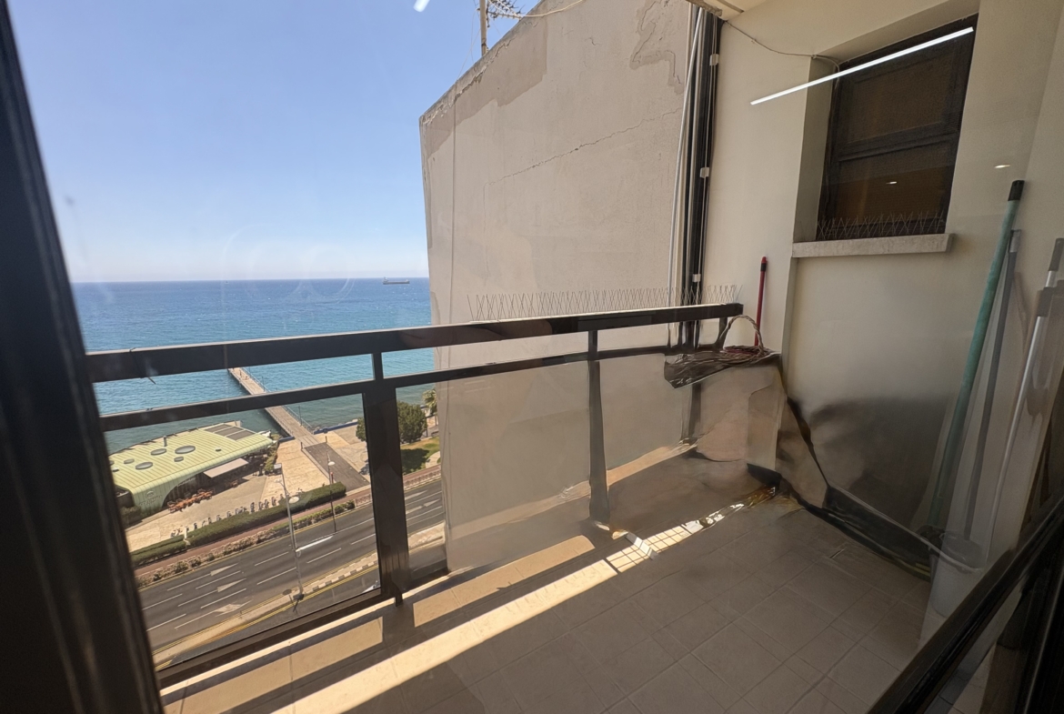 Large 4 – bedroom Penthouse Apartment for Sale, Uninterrupted Sea Views, Enaerios, Limassol