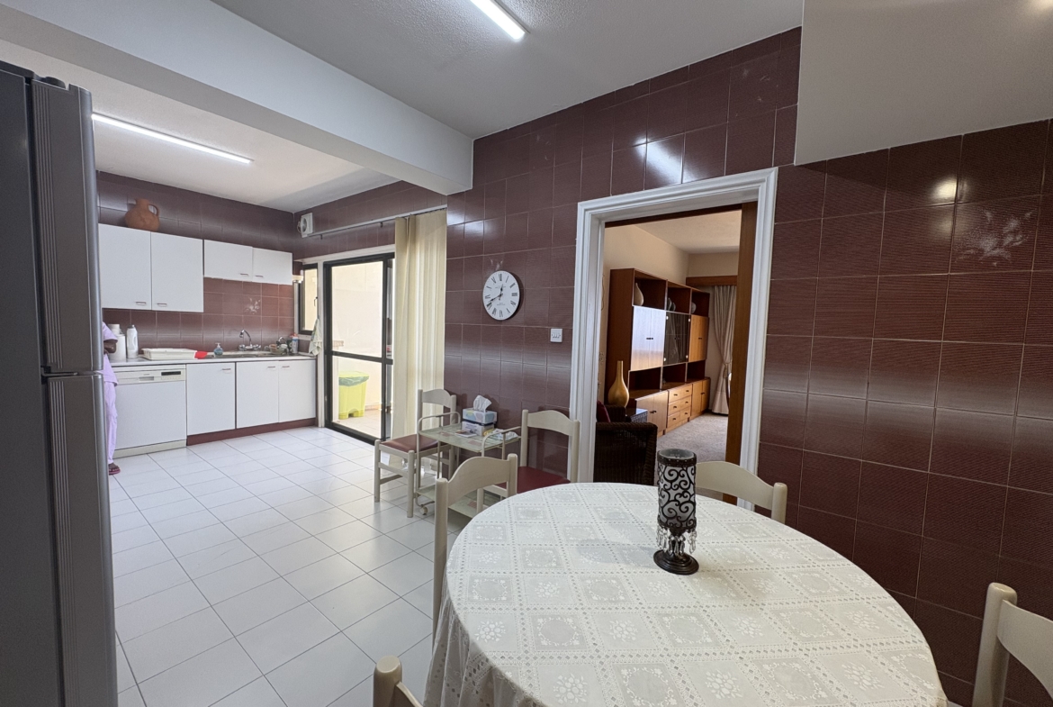 Large 4 – bedroom Penthouse Apartment for Sale, Uninterrupted Sea Views, Enaerios, Limassol