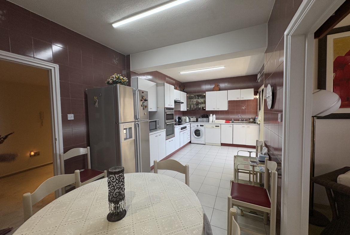 Large 4 – bedroom Penthouse Apartment for Sale, Uninterrupted Sea Views, Enaerios, Limassol