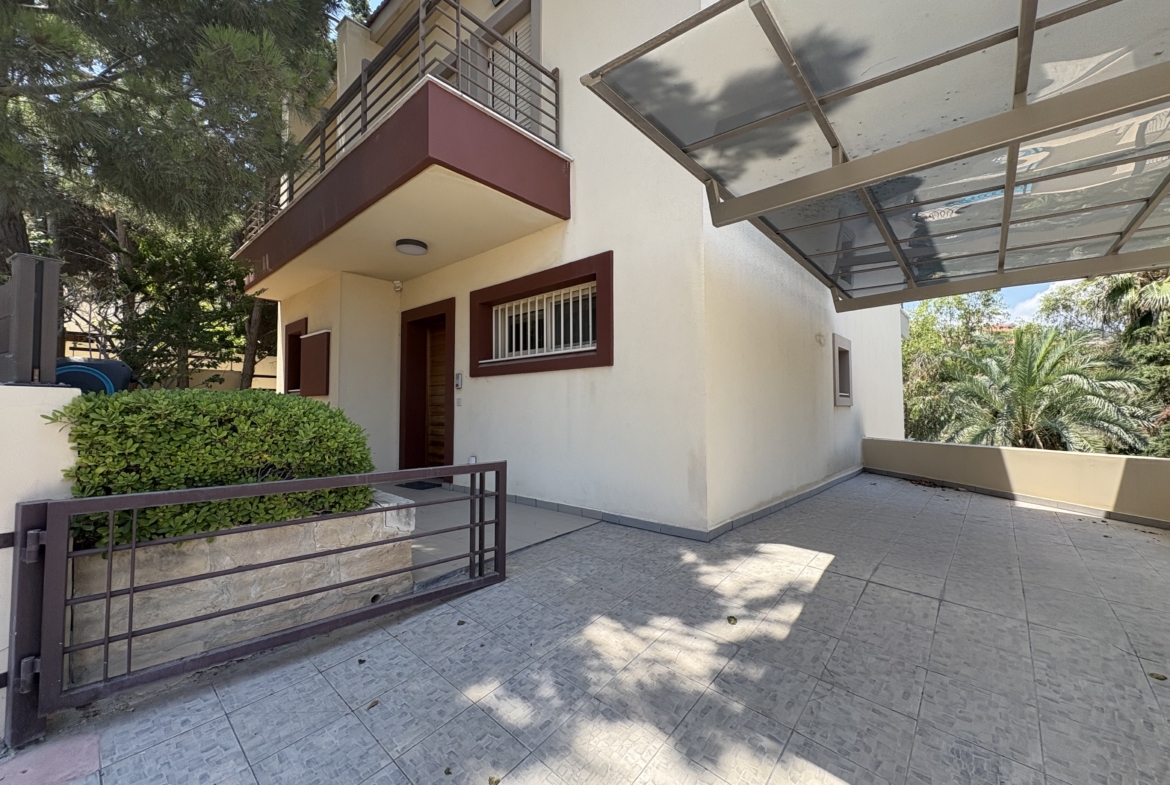 Spacious 3-Bedroom Detached Family House with Pool & Sauna for Sale, Pyrgos, Limassol