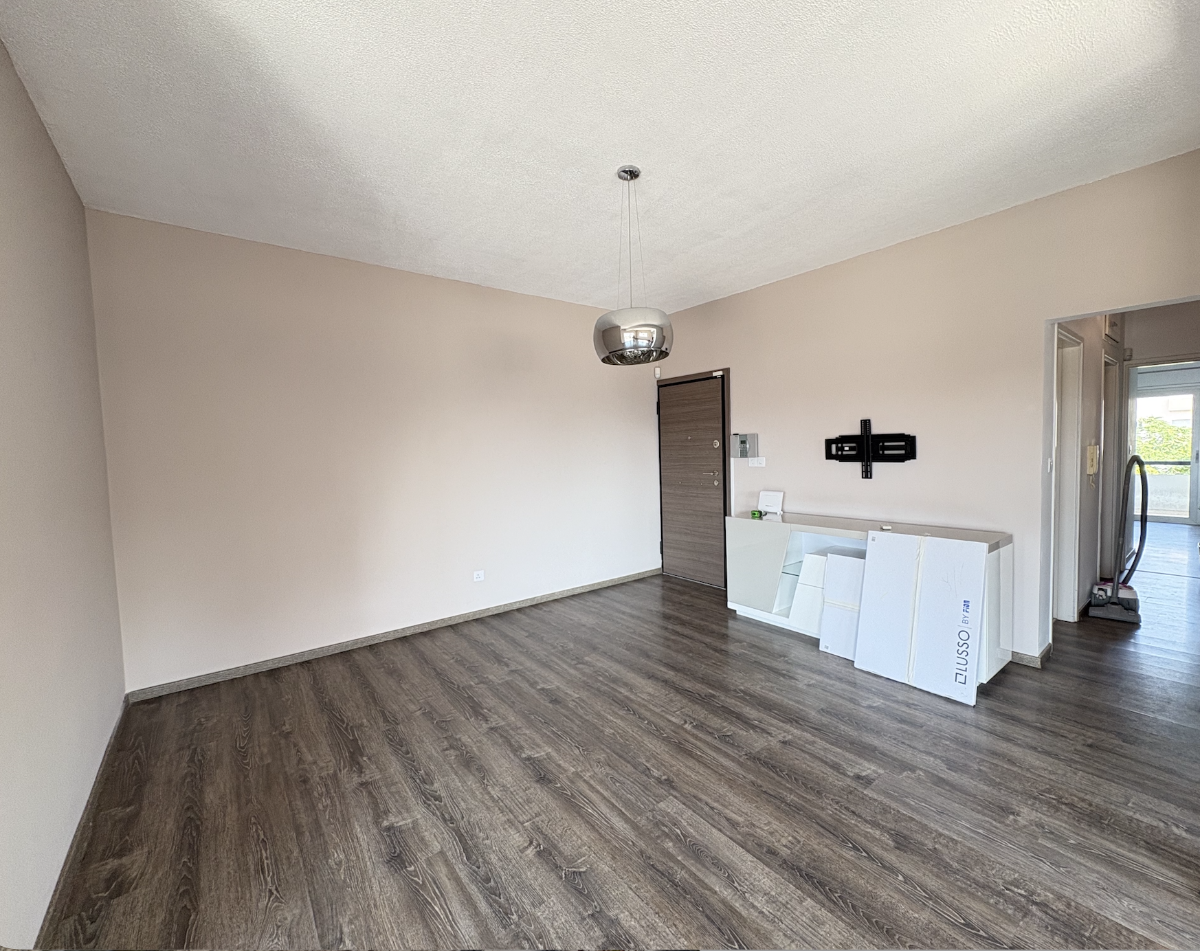 Spacious 3-Bedroom Top Floor Apartment for Rent, Renovated, Mesa Getonia, Limassol