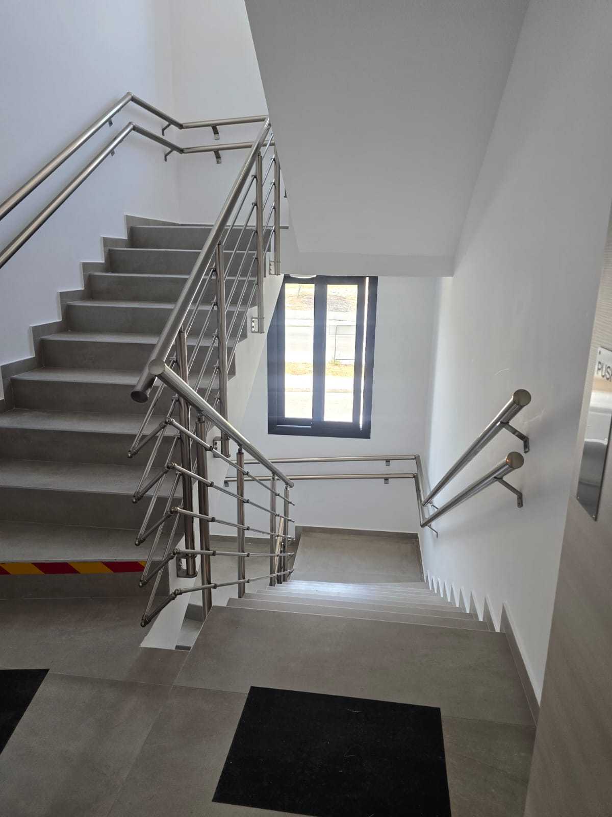 Modern 2-Bedroom Apartment for Rent, Germasogeia, Limassol