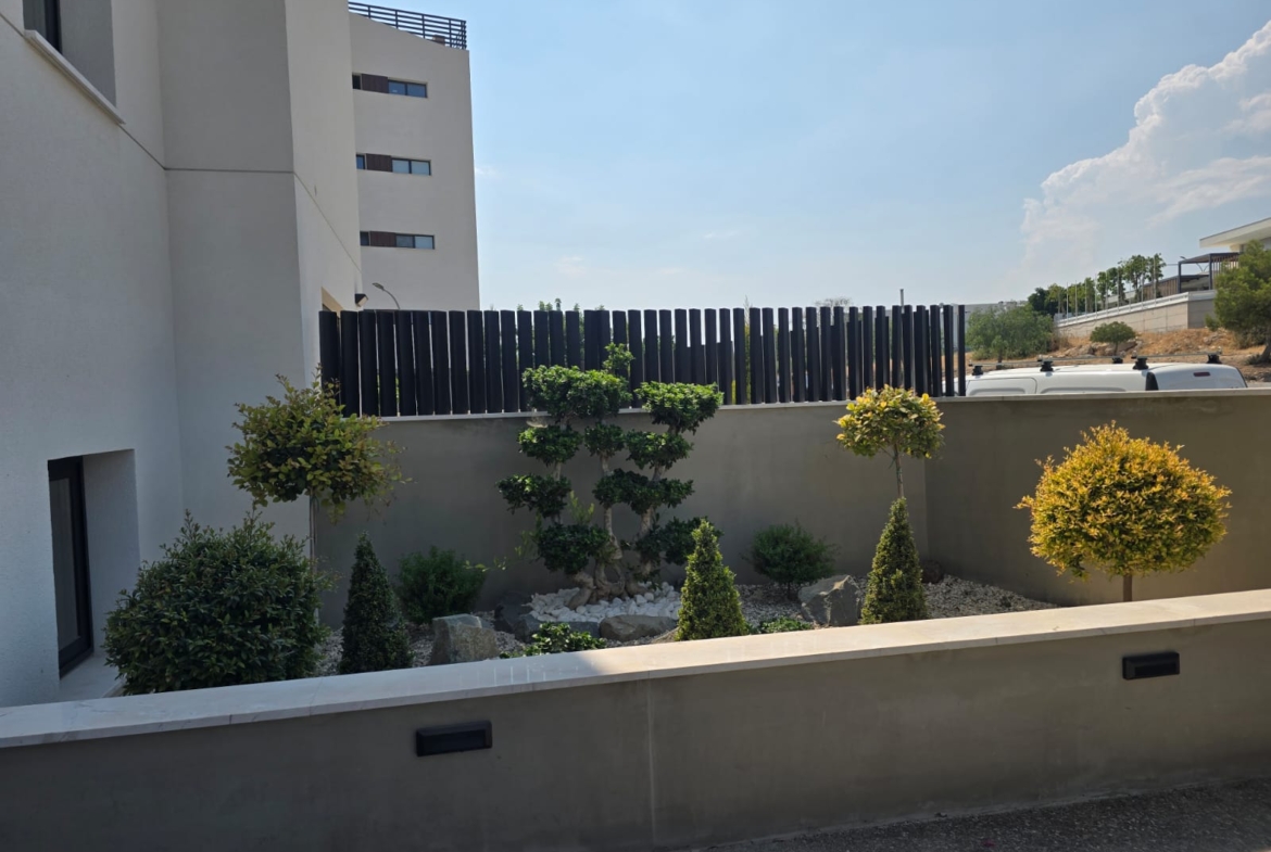 Modern 2-Bedroom Apartment for Rent, Germasogeia, Limassol