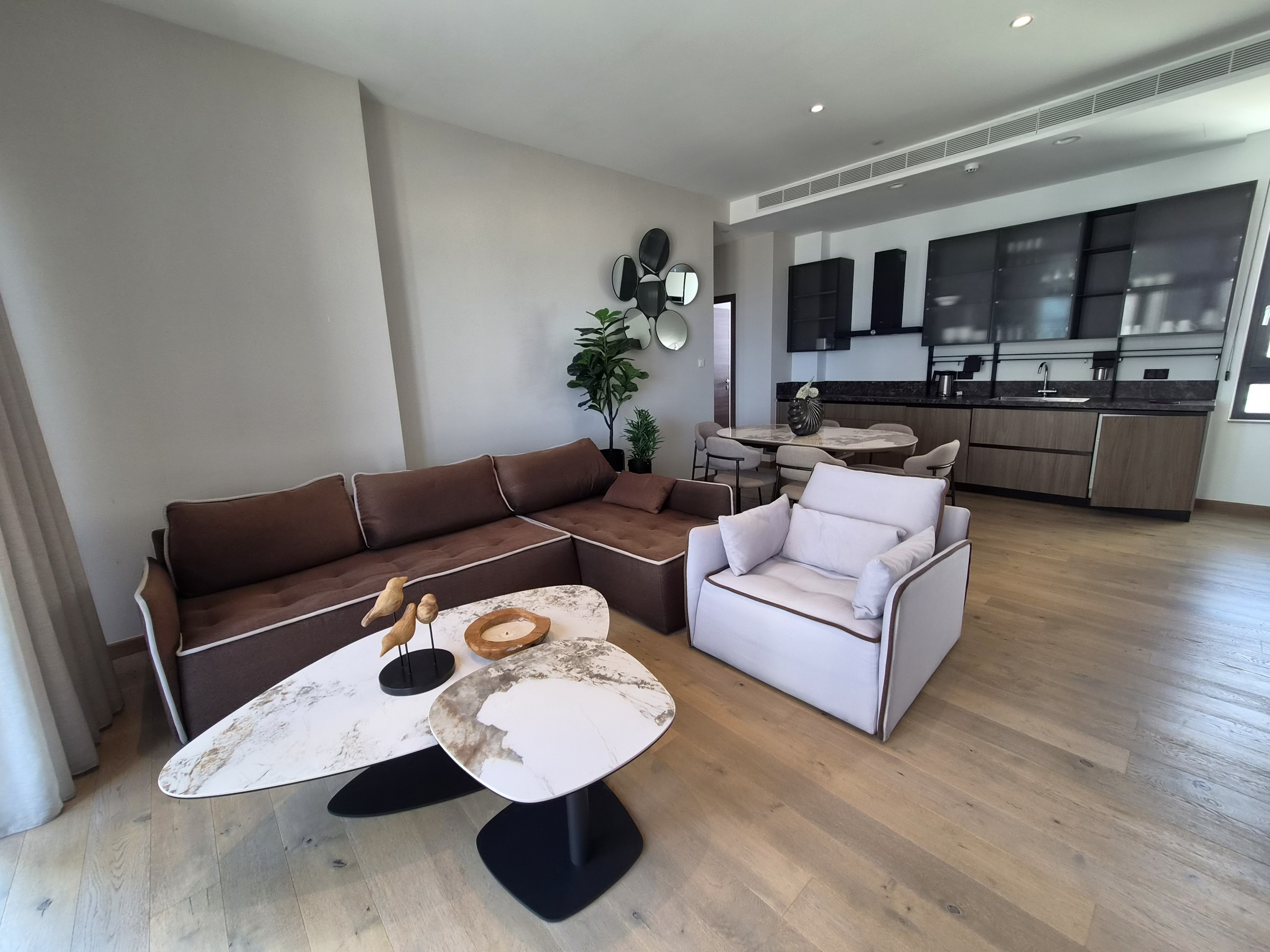 Luxury 4-Bedroom Apartment for Rent, Germasogeia Tourist Area, Limassol