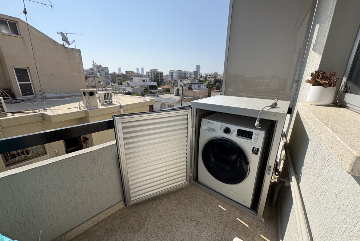 Spacious 3-Bedroom Top Floor Apartment for Rent, Renovated, Mesa Getonia, Limassol