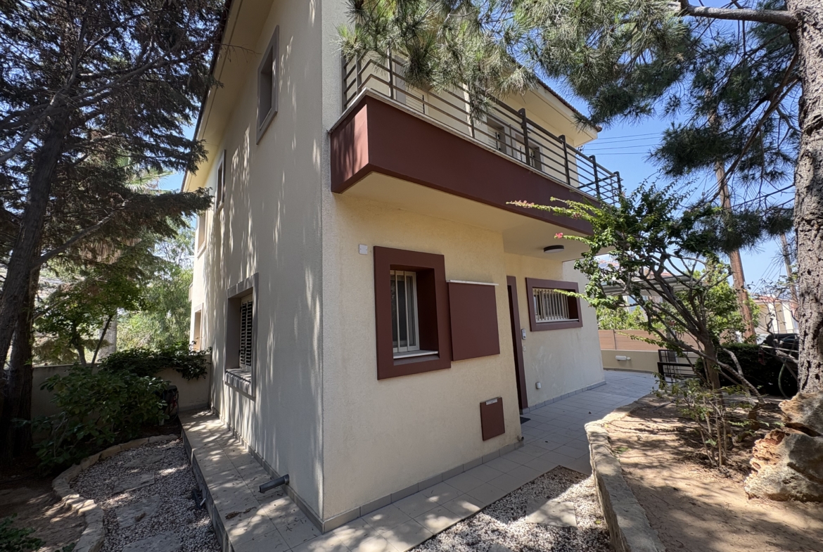 Spacious 3-Bedroom Detached Family House with Pool & Sauna for Sale, Pyrgos, Limassol