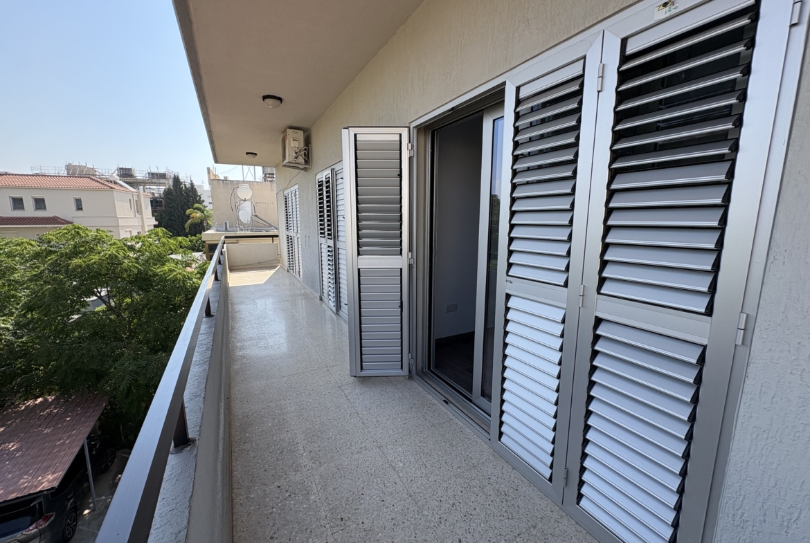Spacious 3-Bedroom Top Floor Apartment for Rent, Renovated, Mesa Getonia, Limassol
