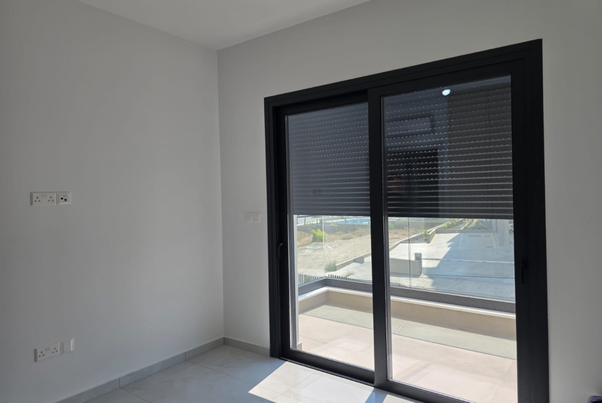 Modern 2-Bedroom Apartment for Rent, Germasogeia, Limassol