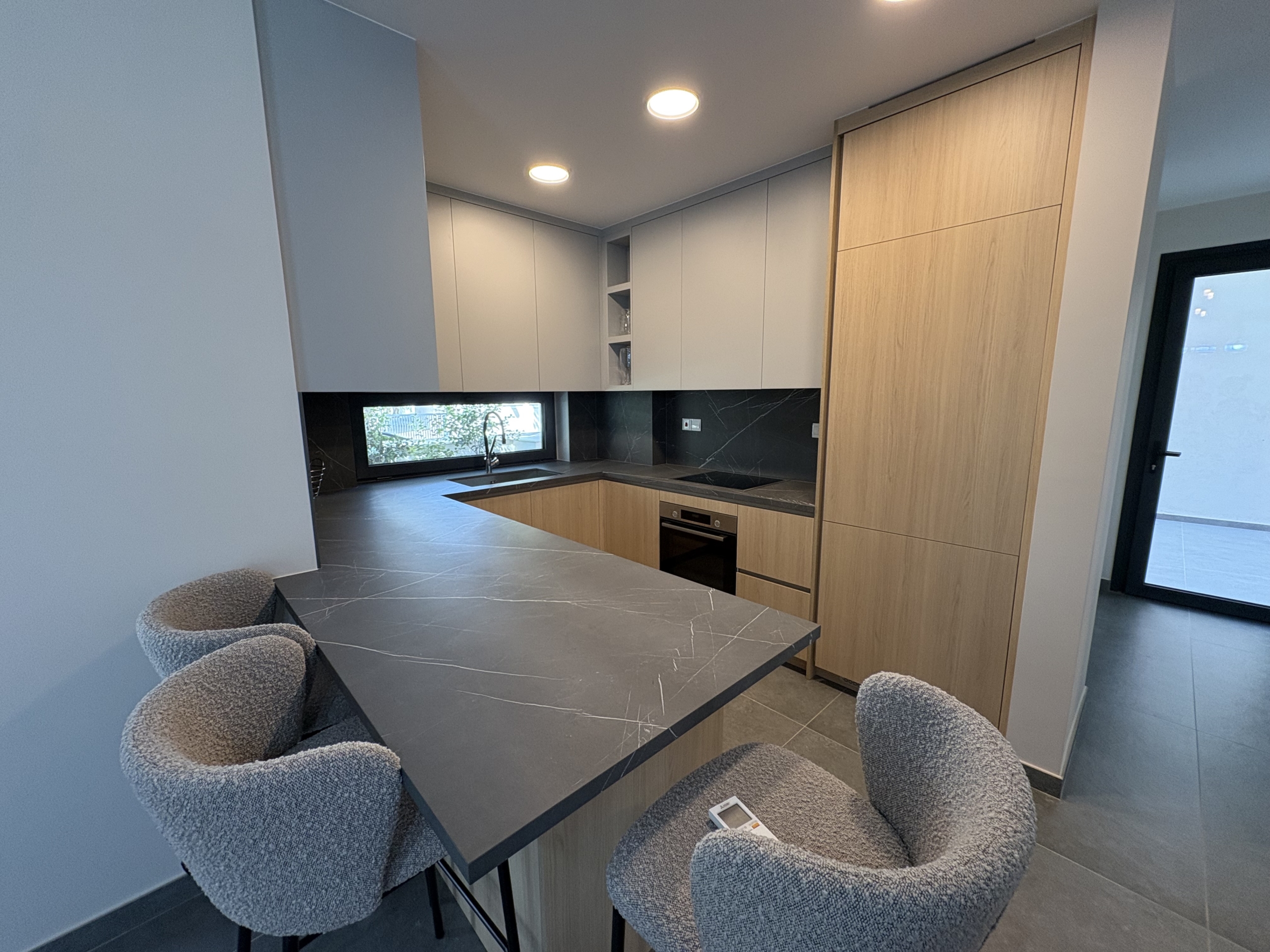 Contemporary 4-Bedroom House for Rent, Agios Tychonas, Limasso