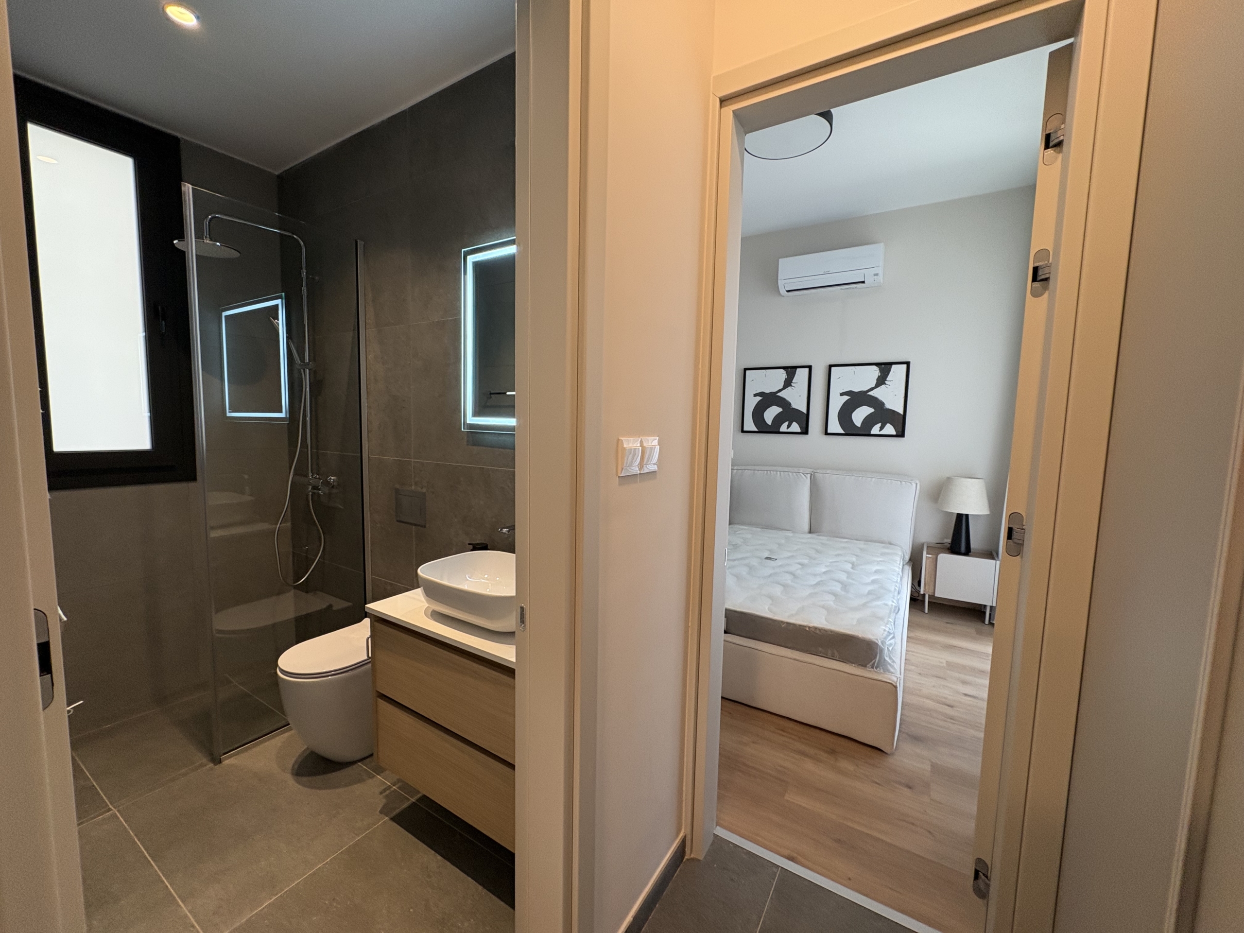 Contemporary 4-Bedroom House for Rent, Agios Tychonas, Limasso