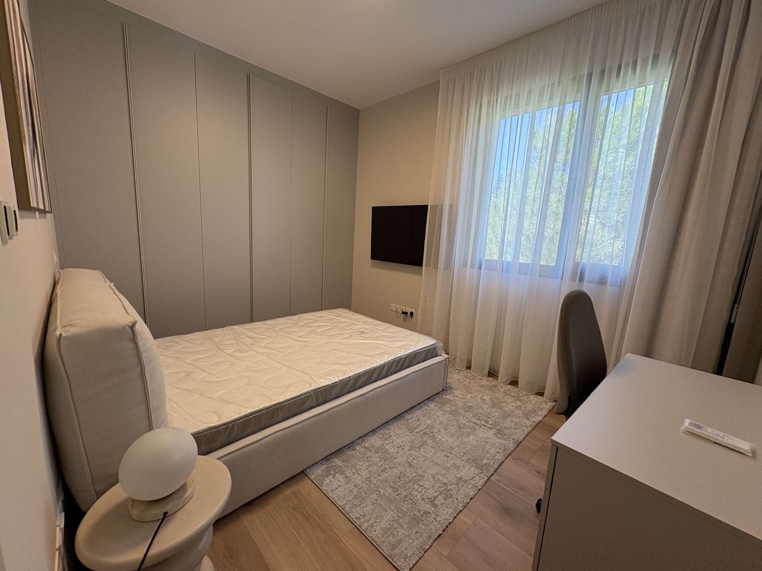 Contemporary 4-Bedroom House for Rent, Agios Tychonas, Limasso