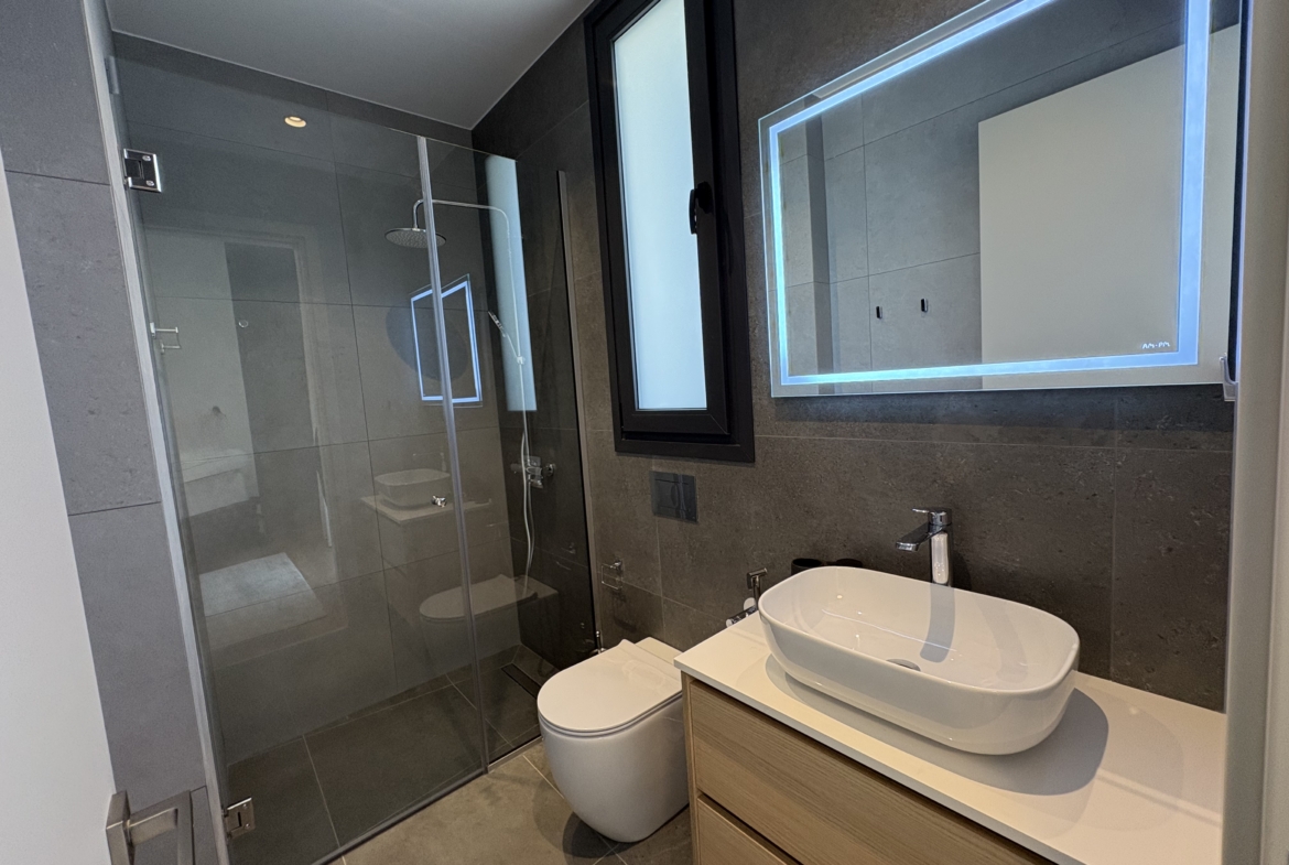 Contemporary 4-Bedroom House for Rent, Agios Tychonas, Limasso