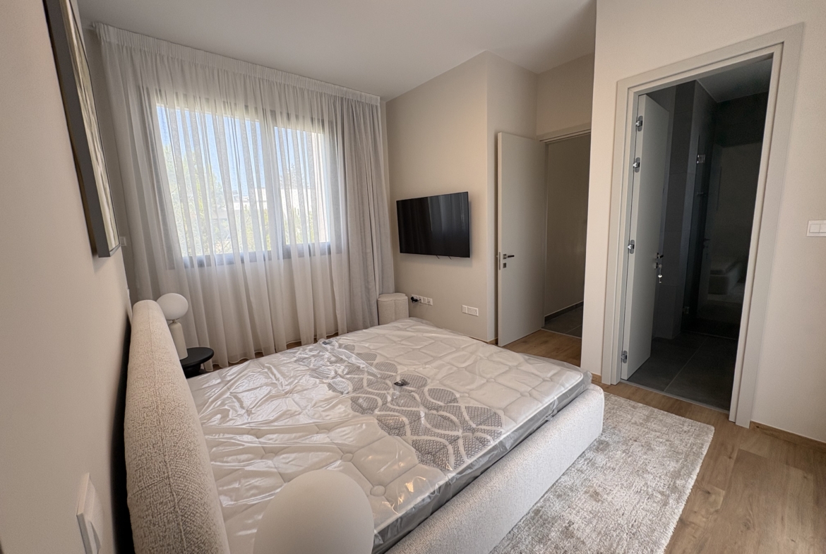Contemporary 4-Bedroom House for Rent, Agios Tychonas, Limasso