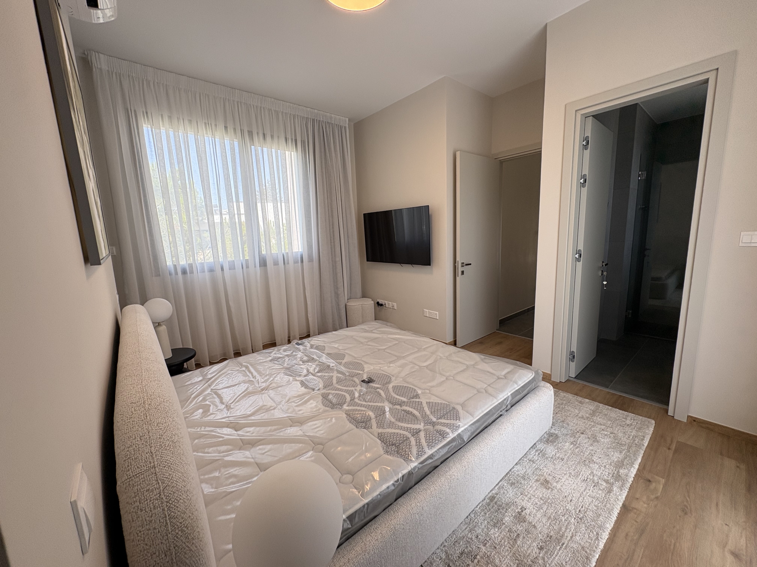 Contemporary 4-Bedroom House for Rent, Agios Tychonas, Limasso