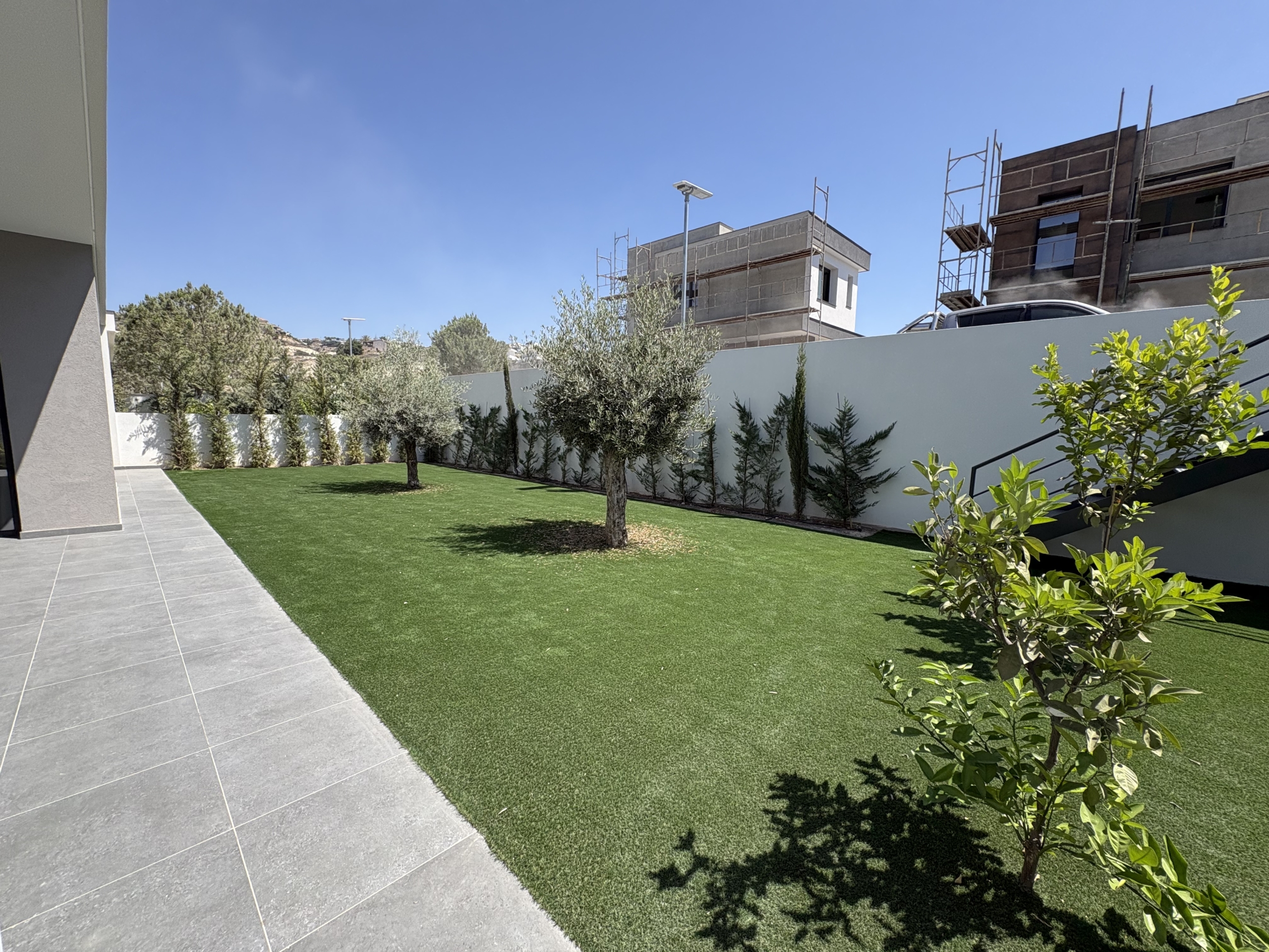 Contemporary 4-Bedroom House for Rent, Agios Tychonas, Limasso