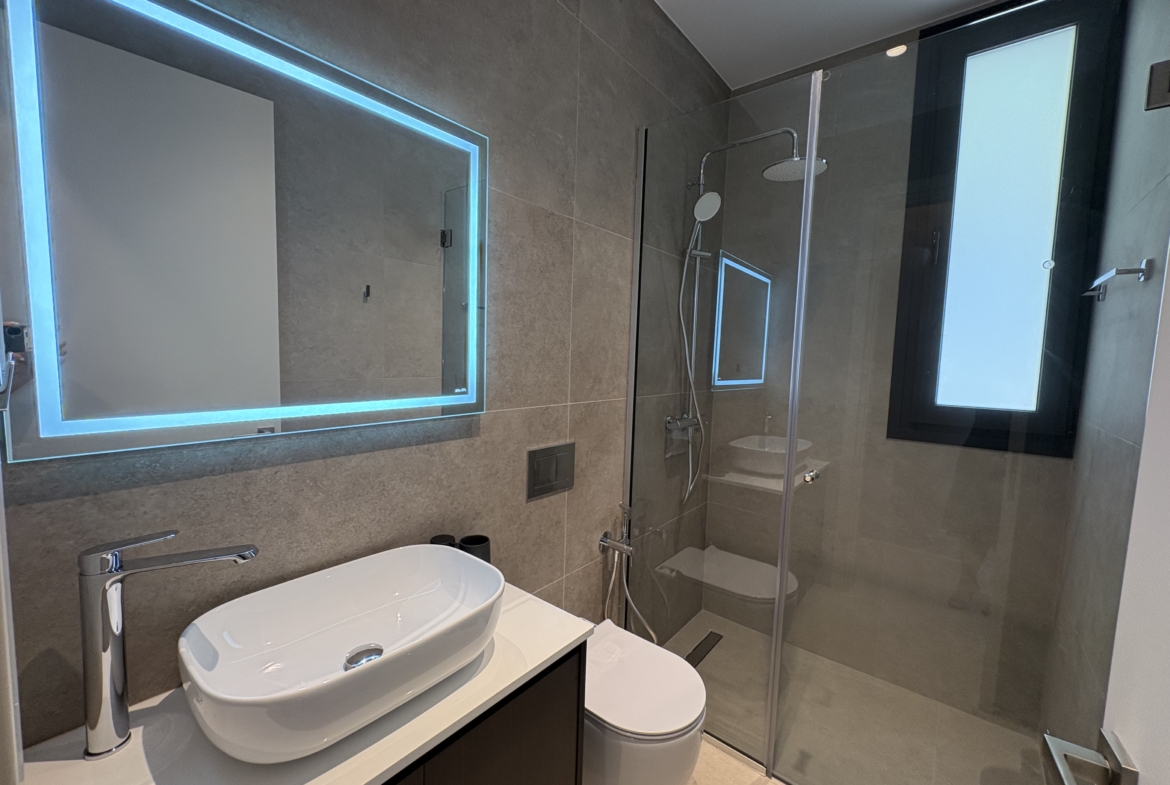 Luxury 4-Bedroom House for Rent, Agios Tychonas, Limasso