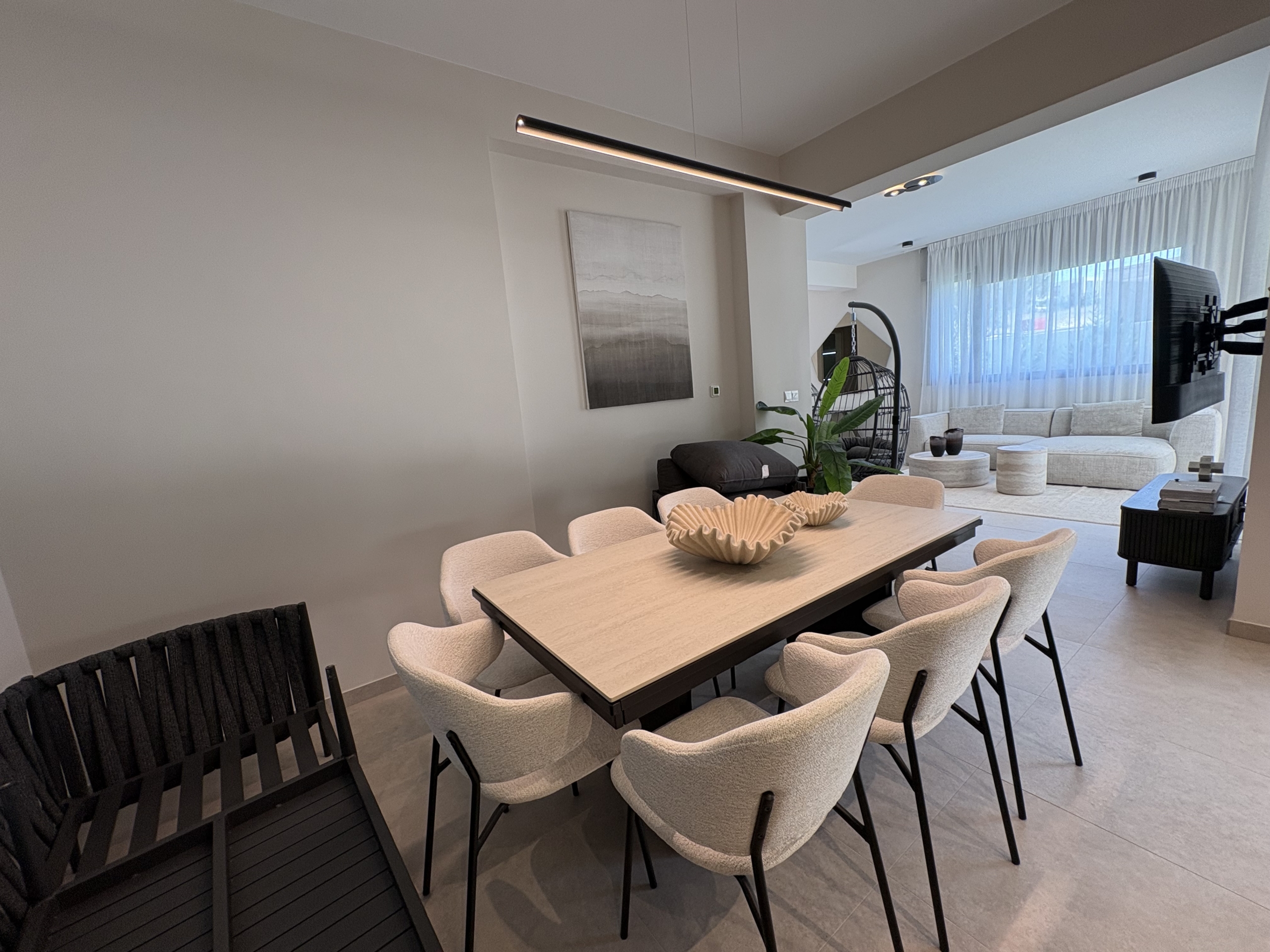 Luxury 4-Bedroom House for Rent, Agios Tychonas, Limasso