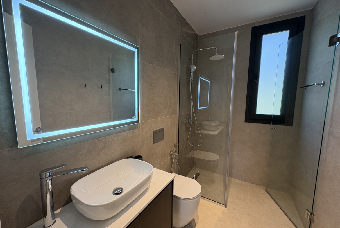 Luxury 4-Bedroom House for Rent, Agios Tychonas, Limasso