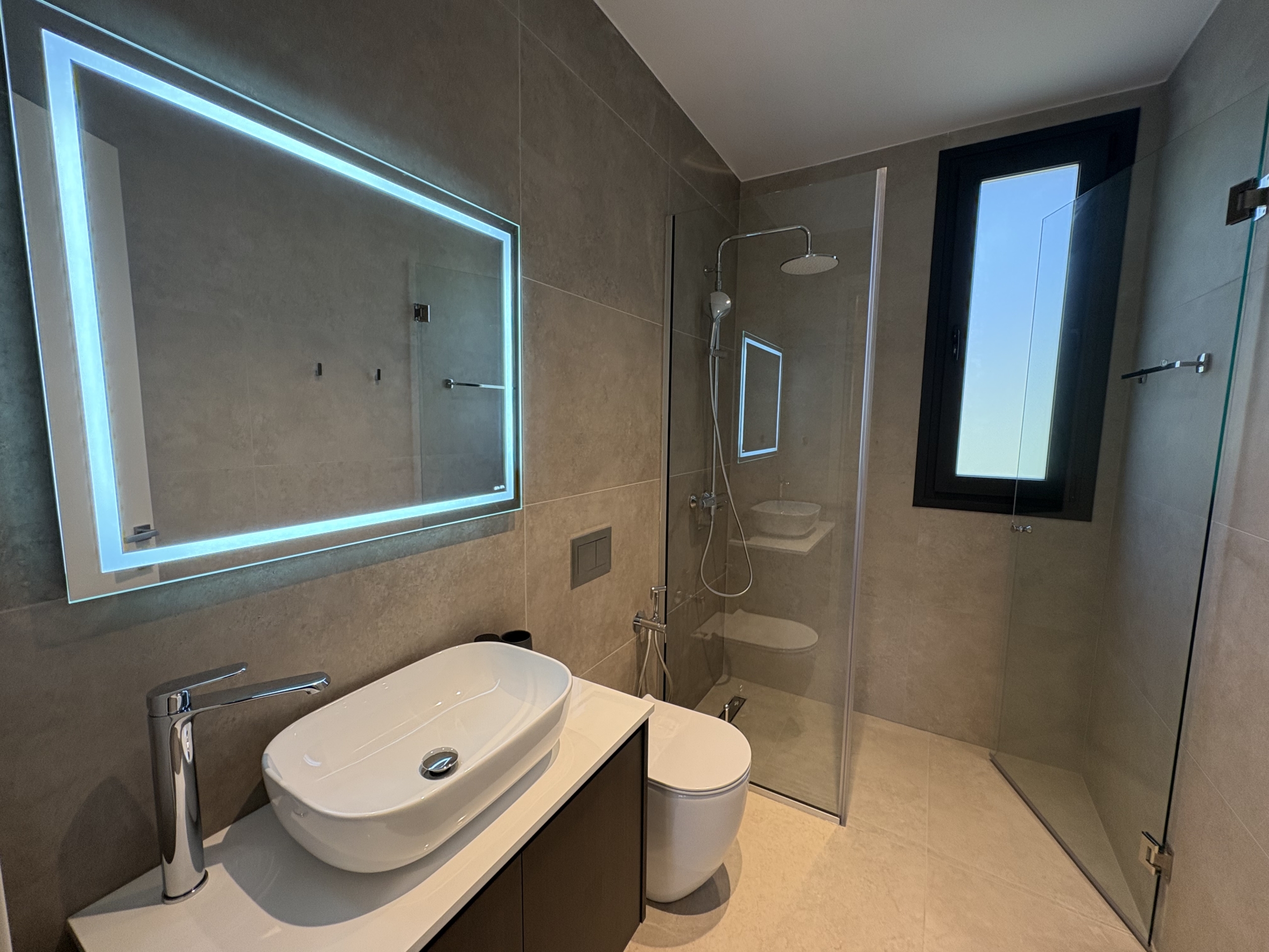 Luxury 4-Bedroom House for Rent, Agios Tychonas, Limasso