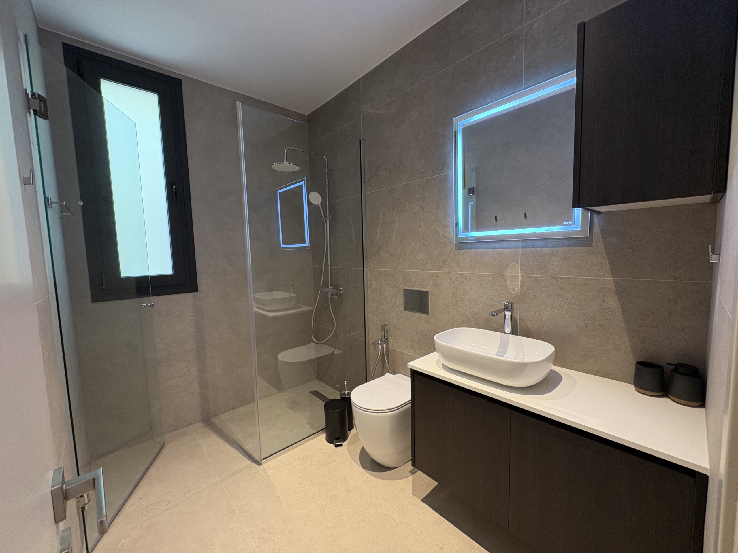 Luxury 4-Bedroom House for Rent, Agios Tychonas, Limasso