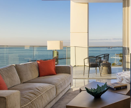 Luxury 3-Bedroom Seafront Residence, High Floor, Stnning Sea Views, Neapolis, Limassol