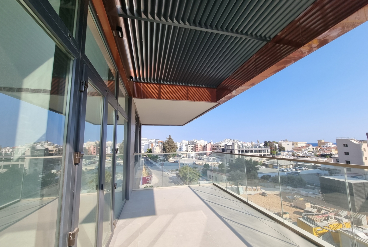 Luxury 2-Bedroom Duplex Apartment with Roof Garden for Sale, Germasogeia Tourist Area, Limassol