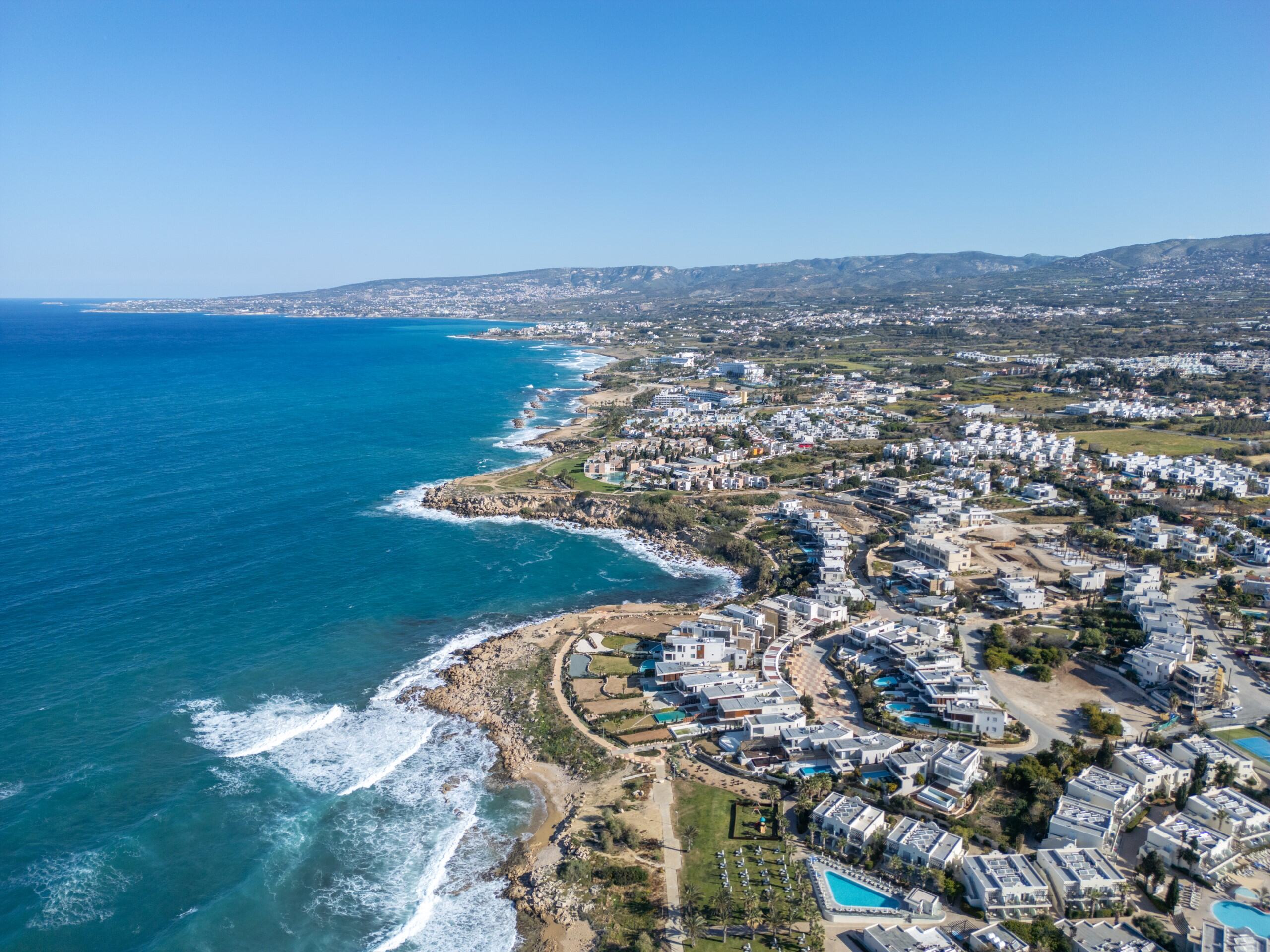 Luxury 3-Bedroom Ground-Floor Apartment – Chloraka, Paphos